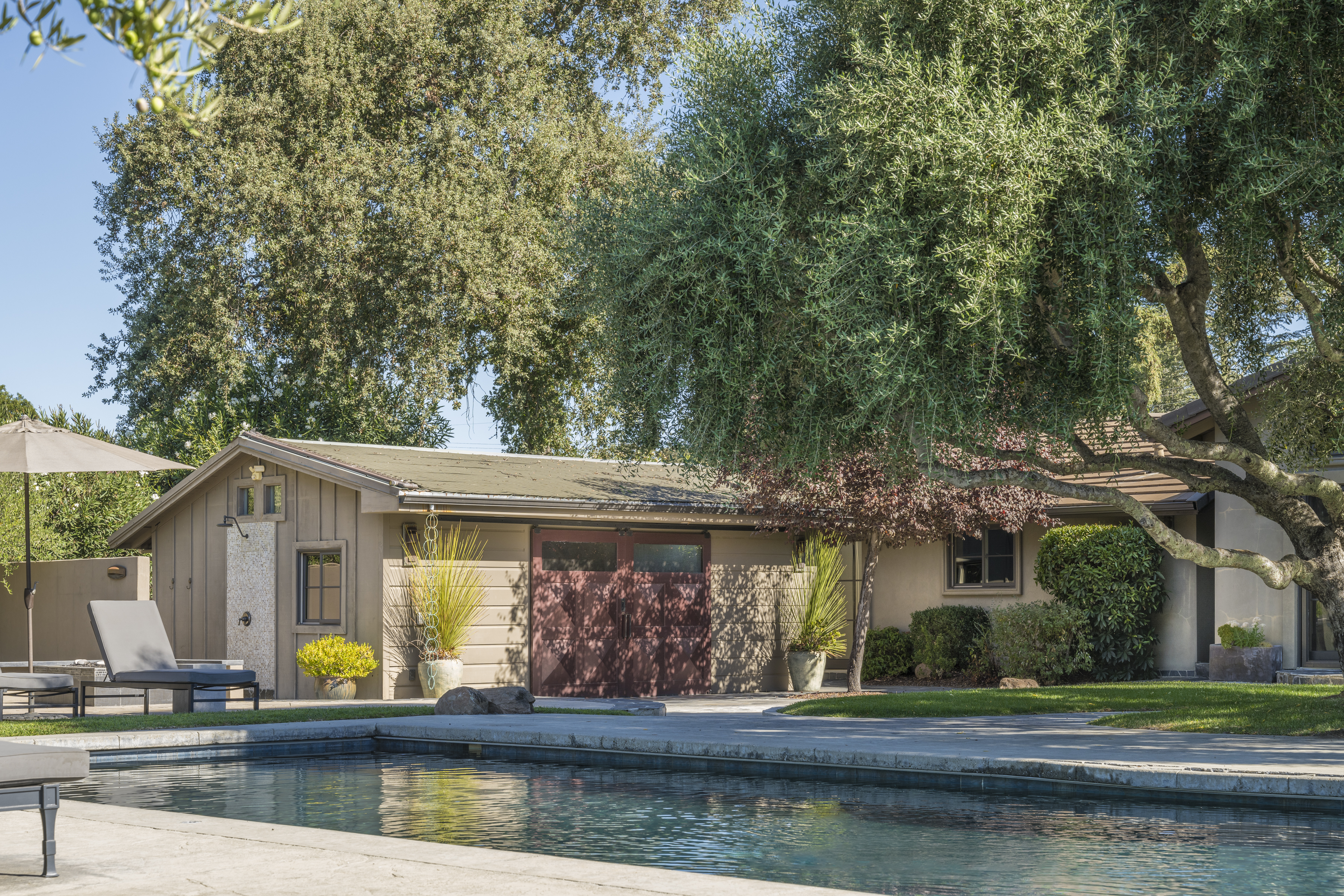 1321 Davis Lane
