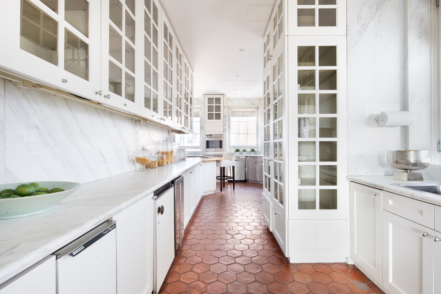 435 East 52nd Street Fl 22/23