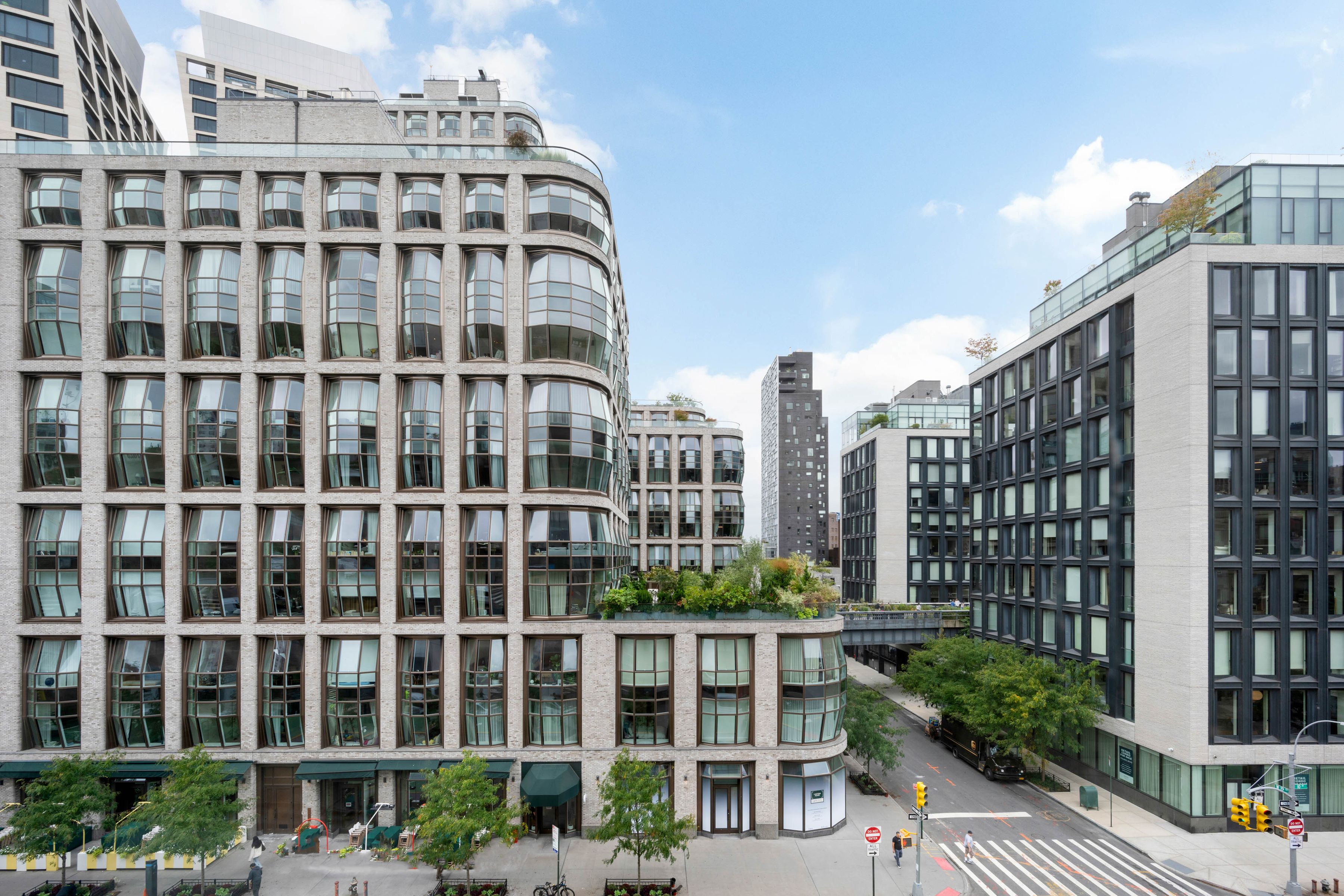 456 West 19th Street 4/5E