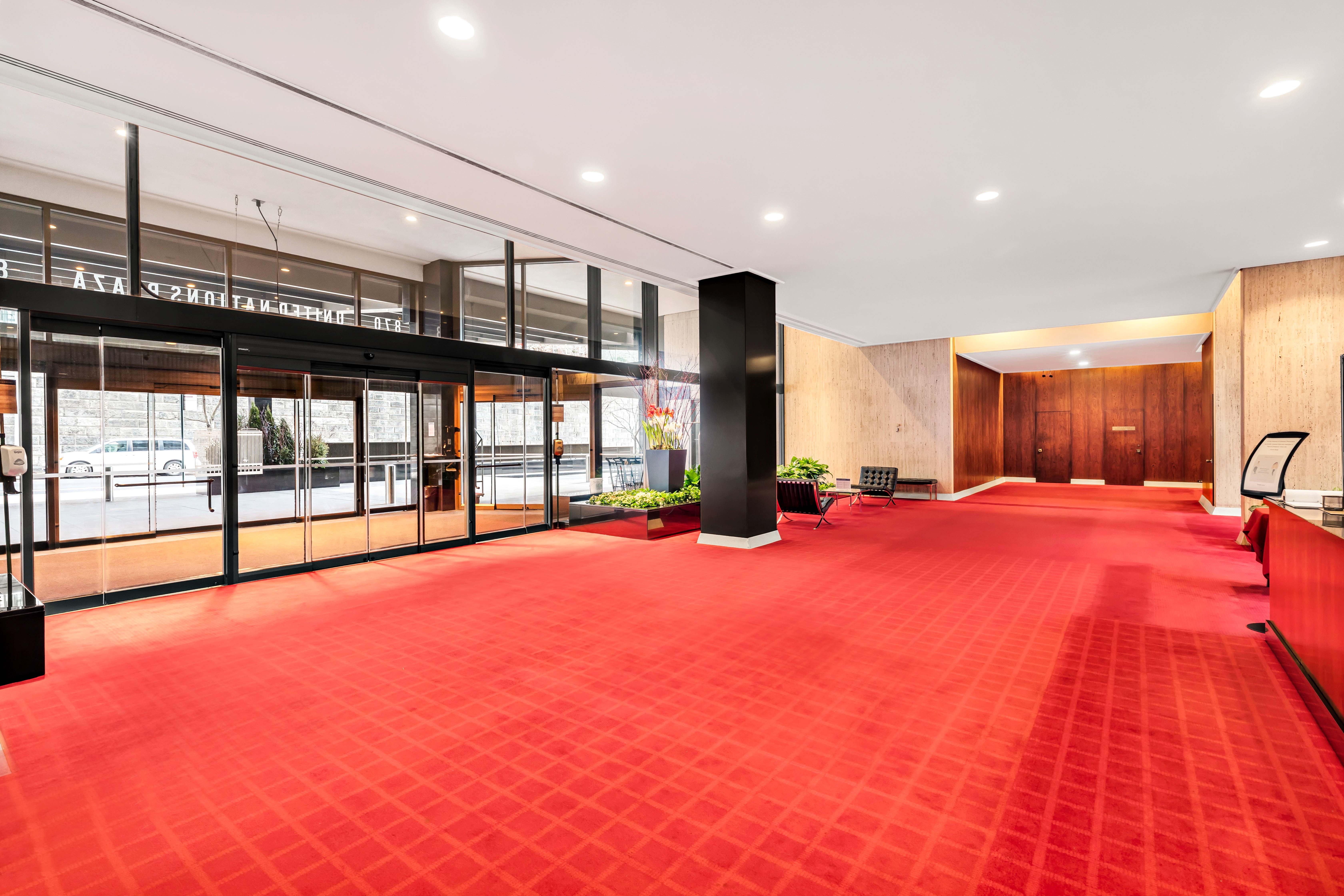860 United Nations Plaza 18A