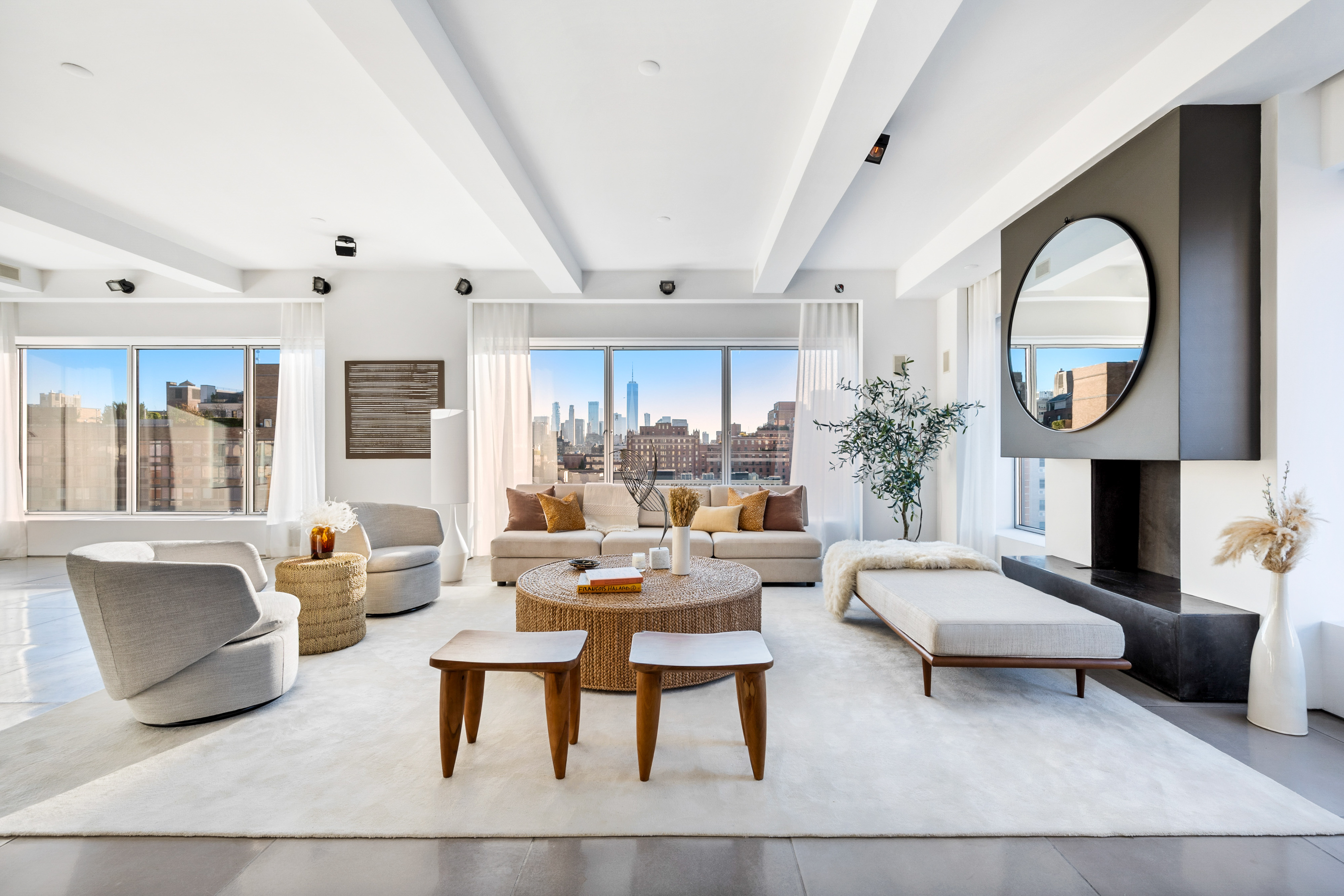 147 West 15th Street PH9S