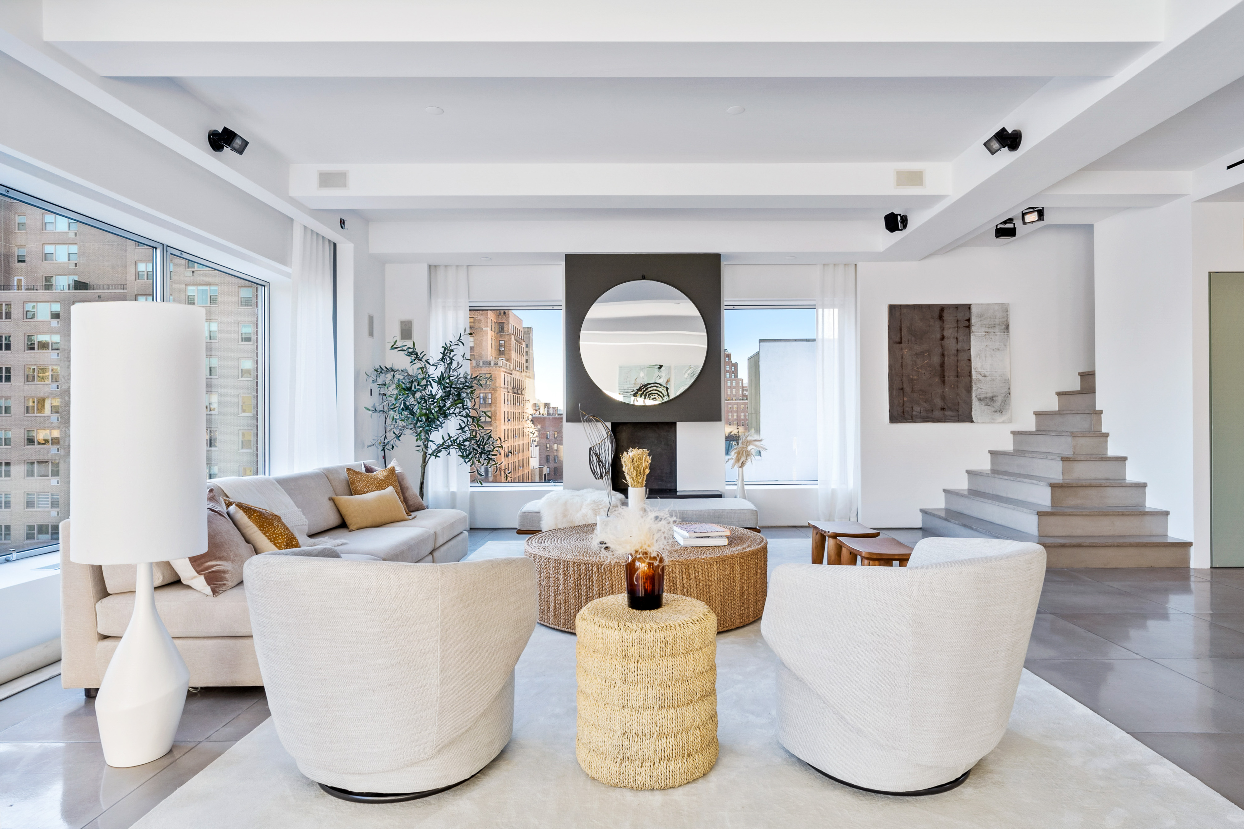 147 West 15th Street PH9S