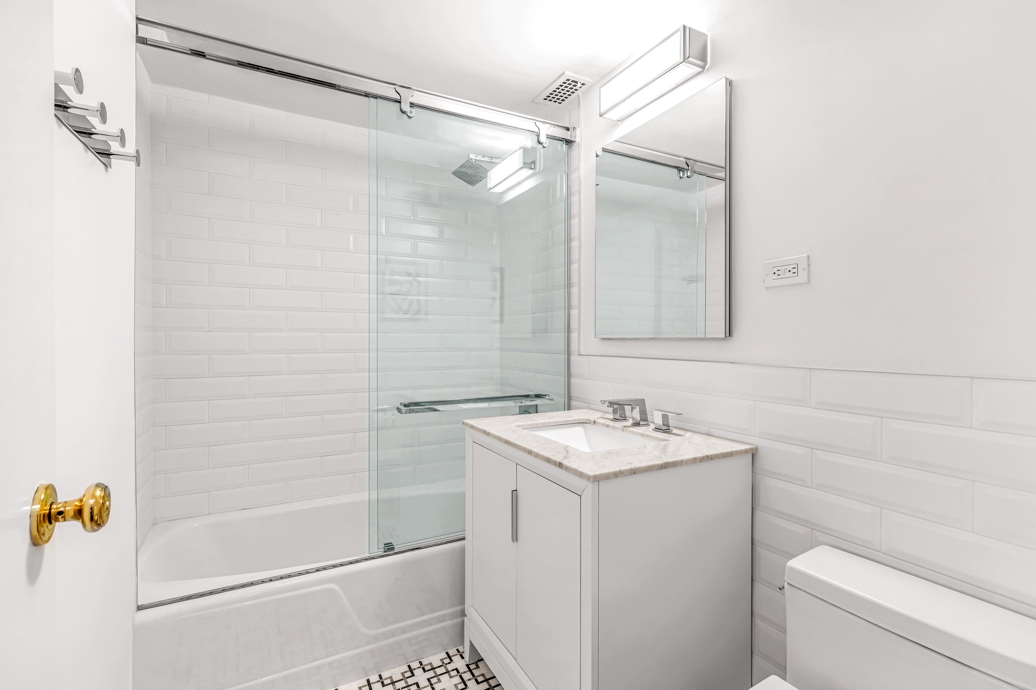 10 East 70th Street 5D