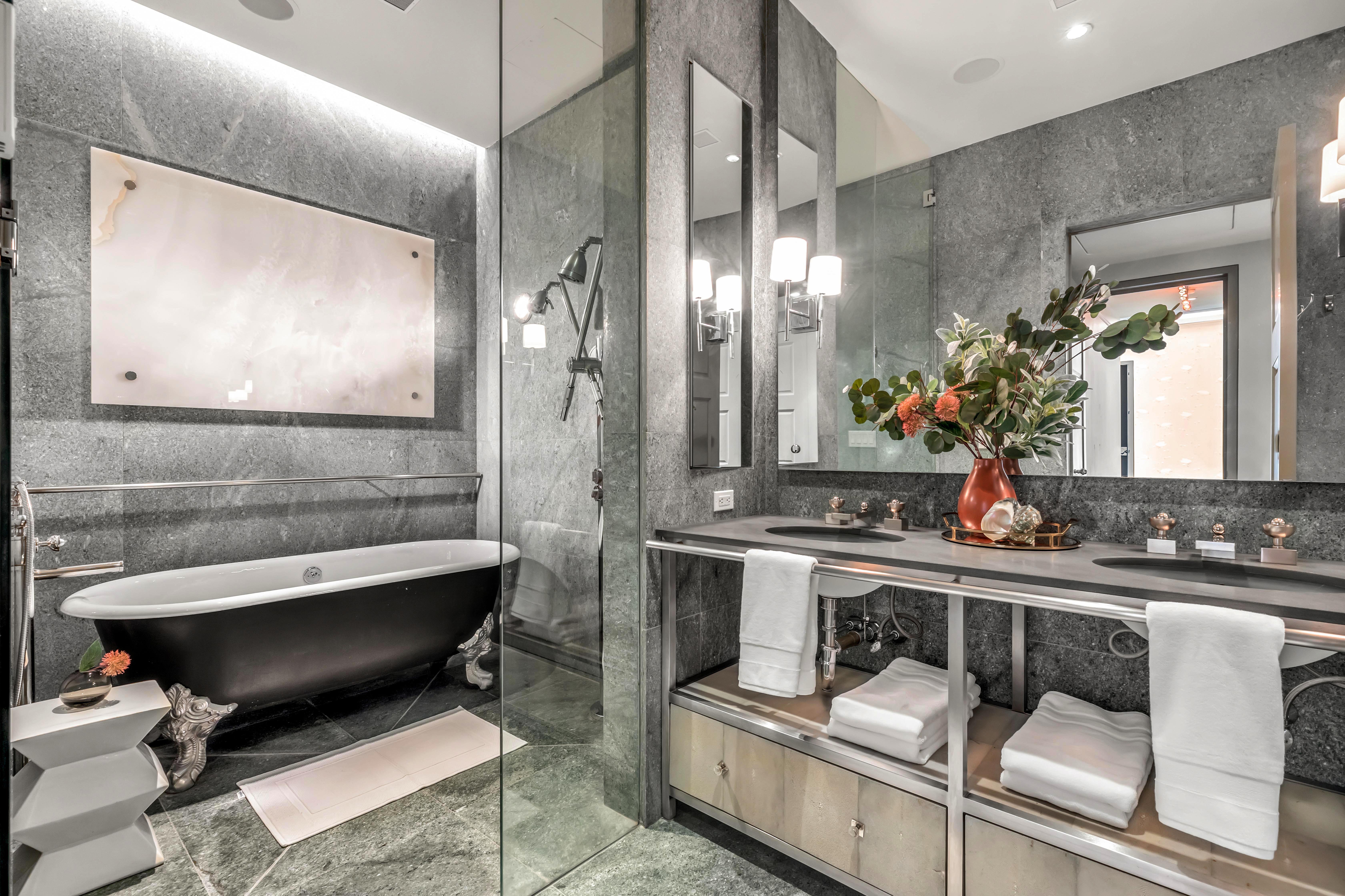 15 Union Square West 8A