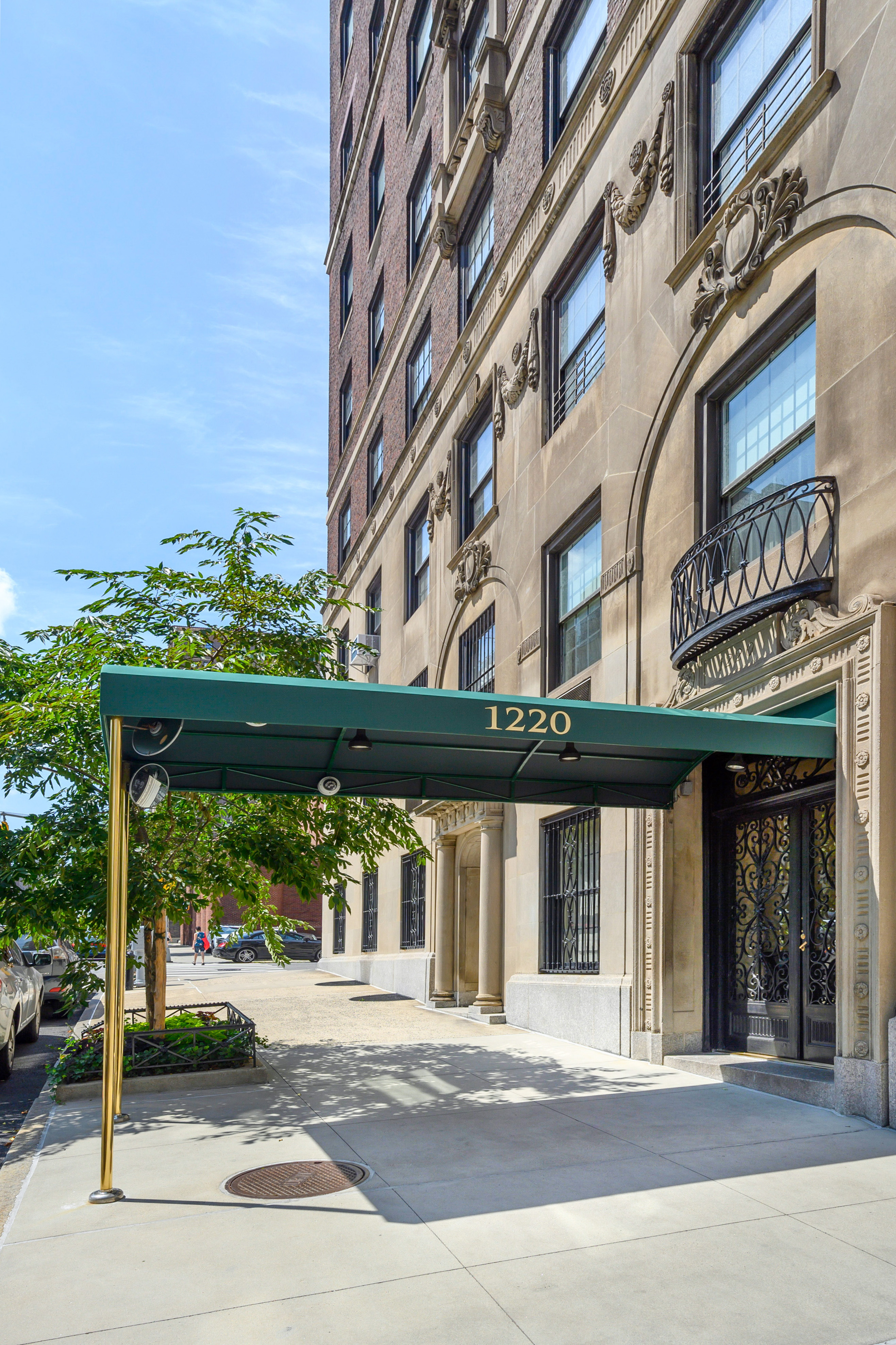 1220 Park Avenue MAISONETTE B