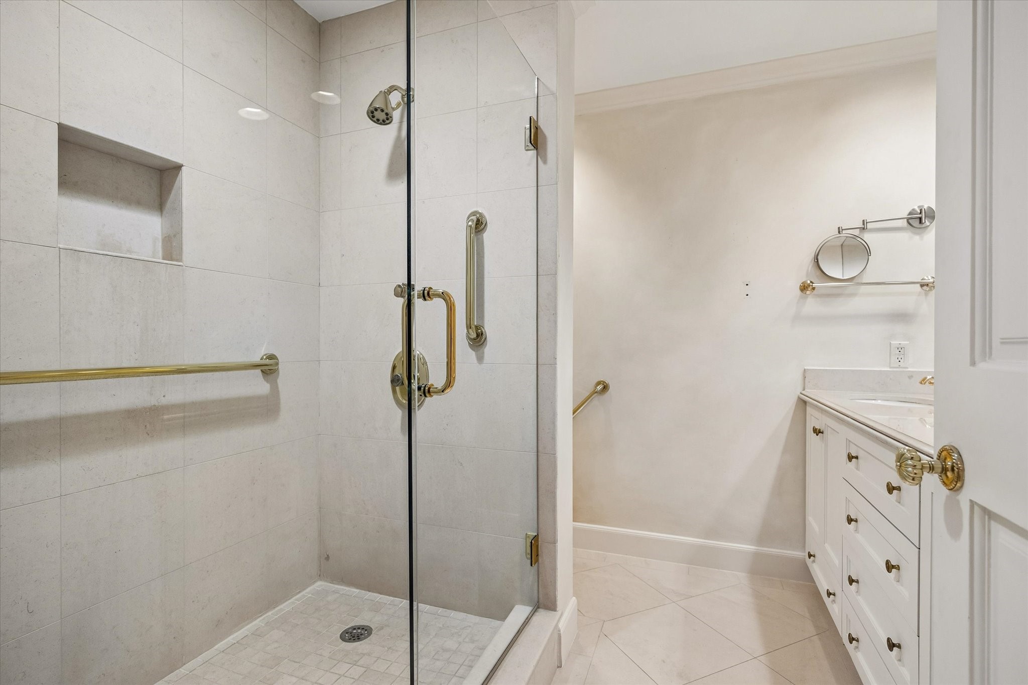 3711 San Felipe Street #14A