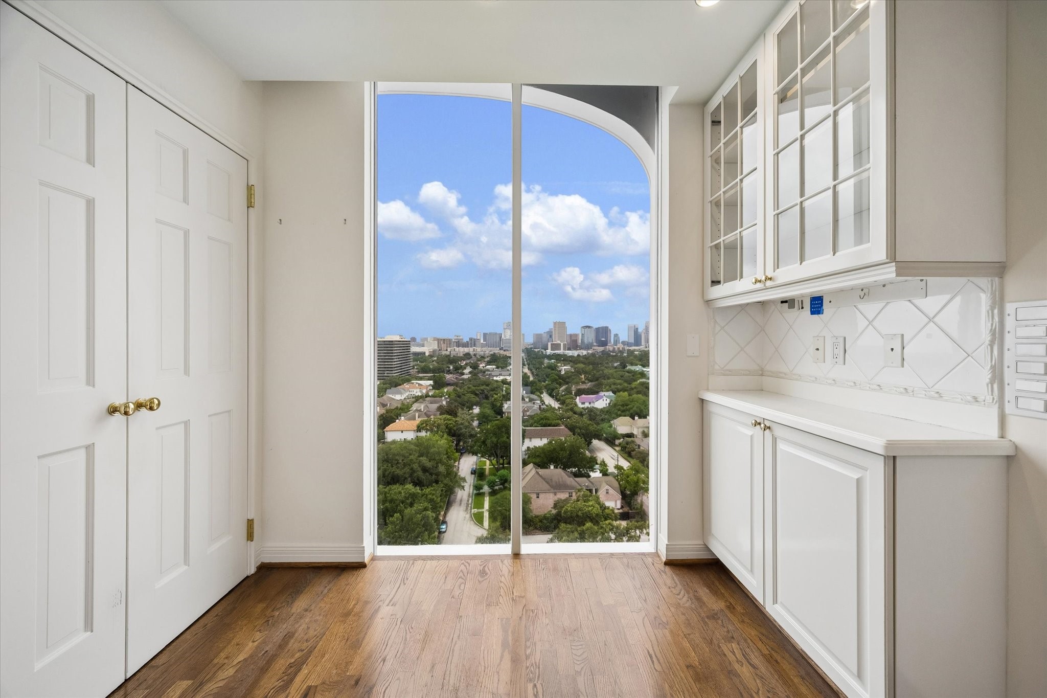 3711 San Felipe Street #14A