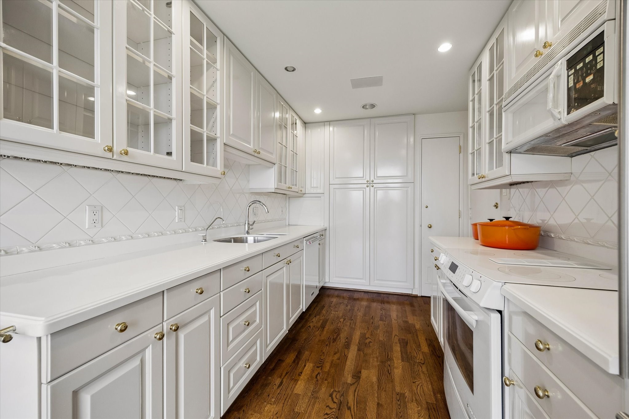 3711 San Felipe Street #14A