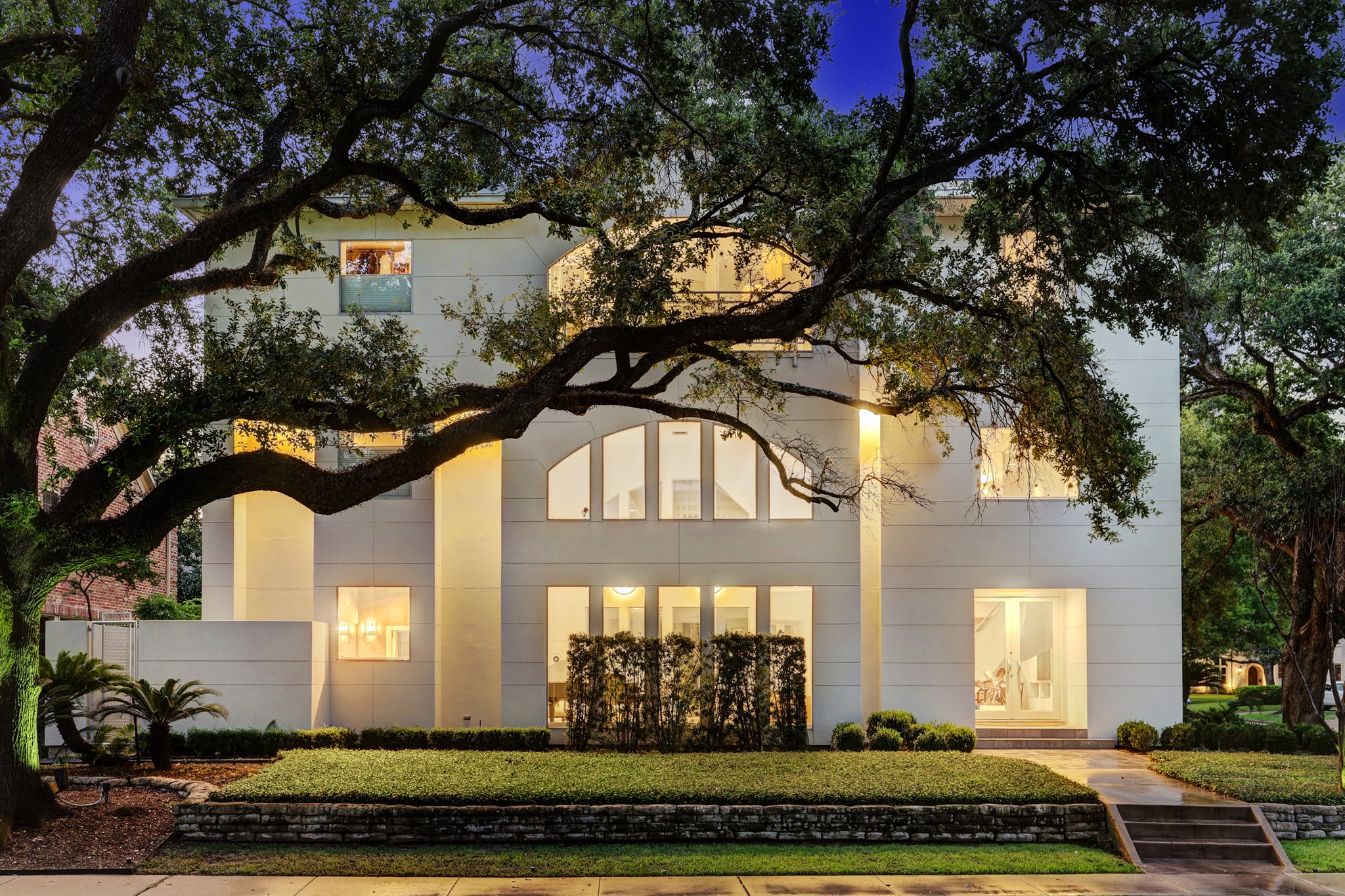 3602 Locke Lane