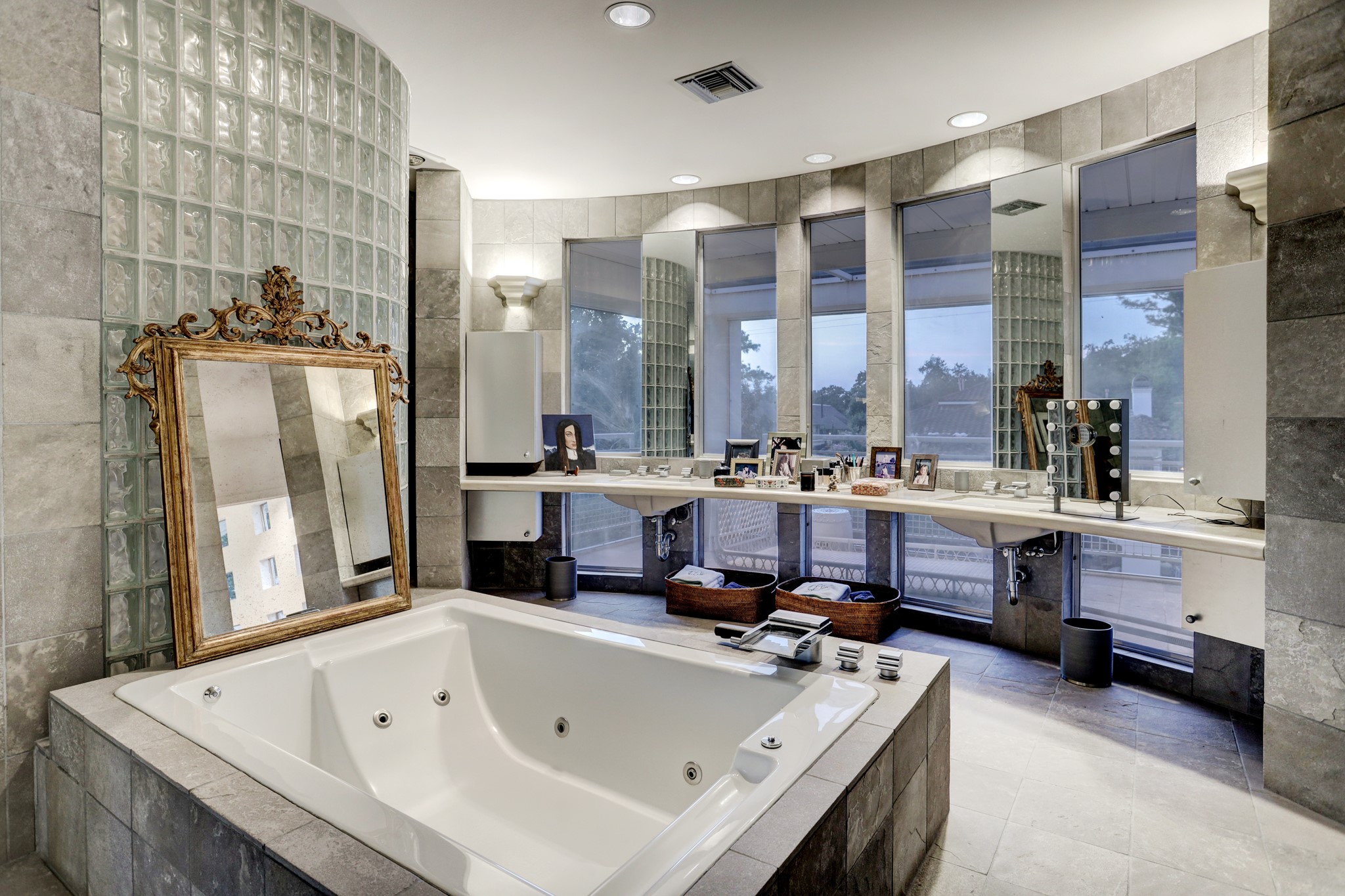 3602 Locke Lane
