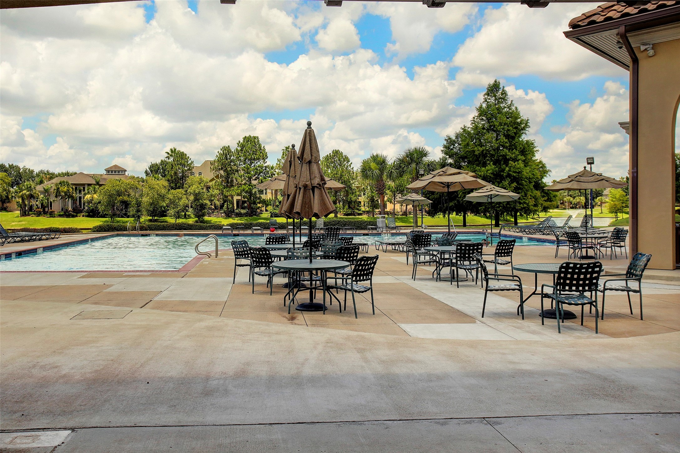 5607 Peninsula Park Drive