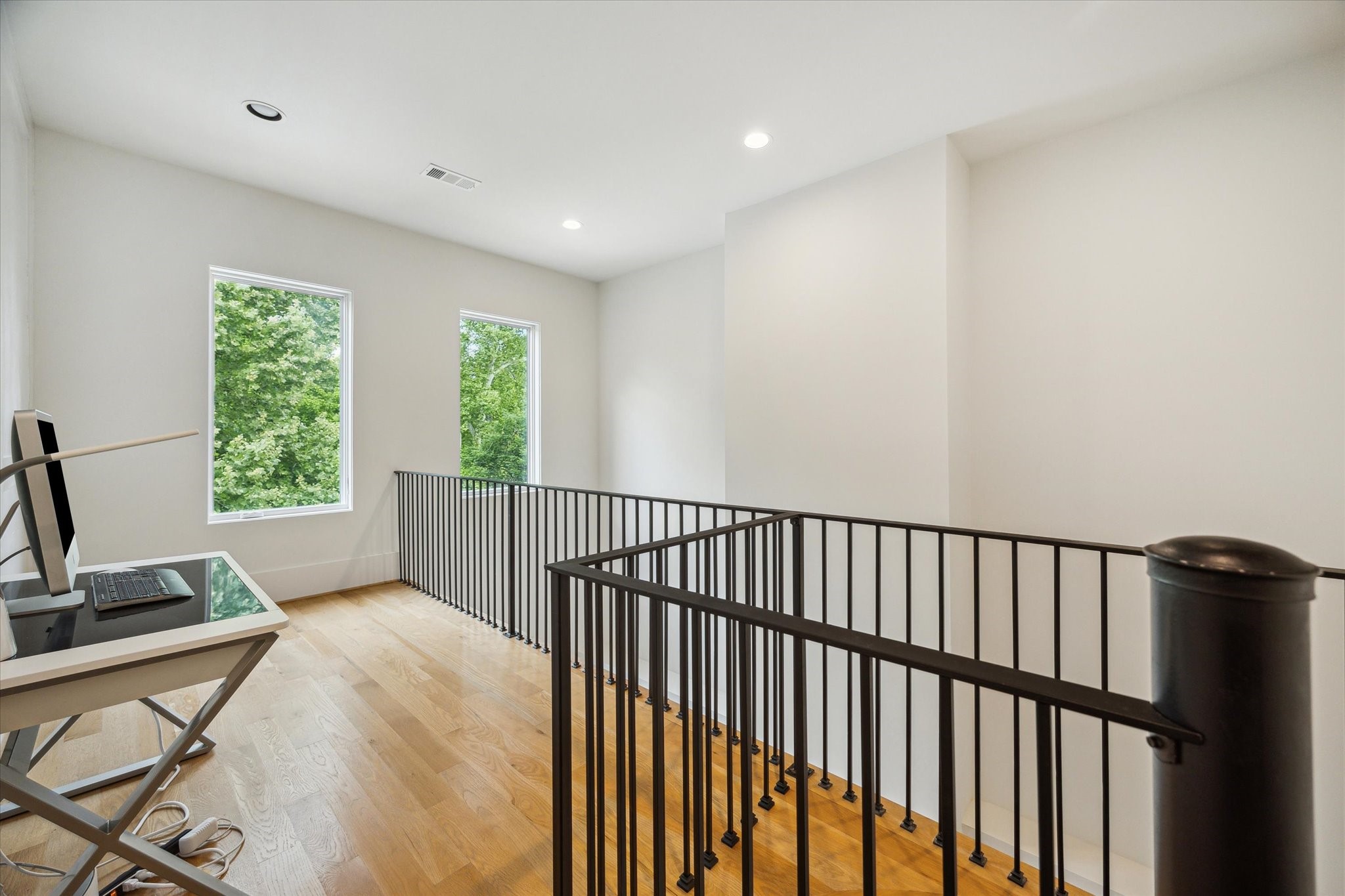 22 E Shady Lane E