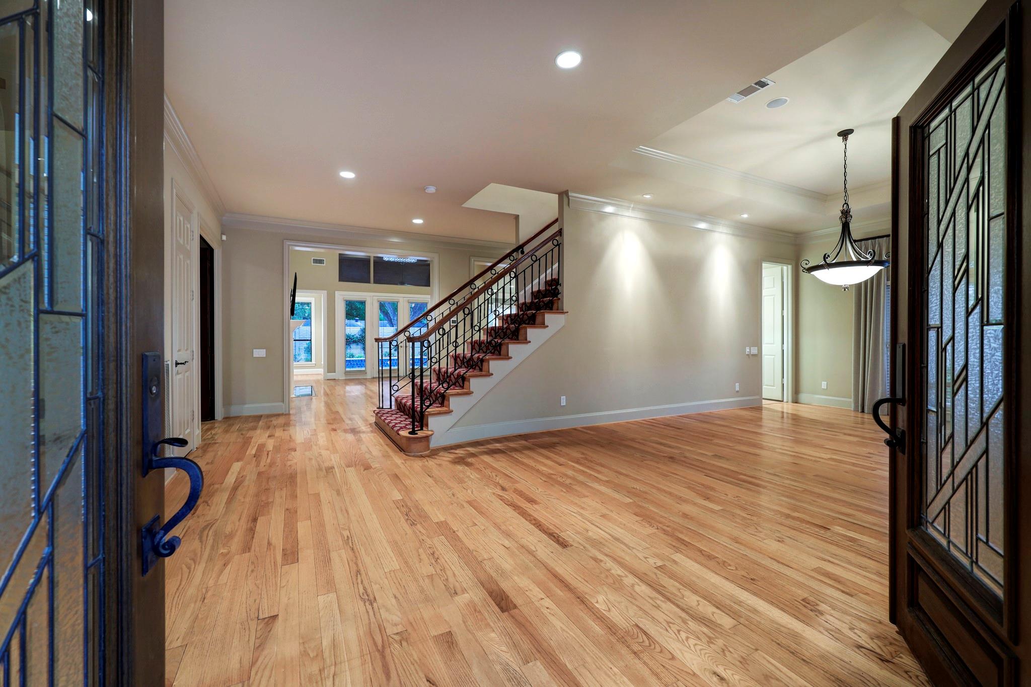 5106 Grand Lake Street