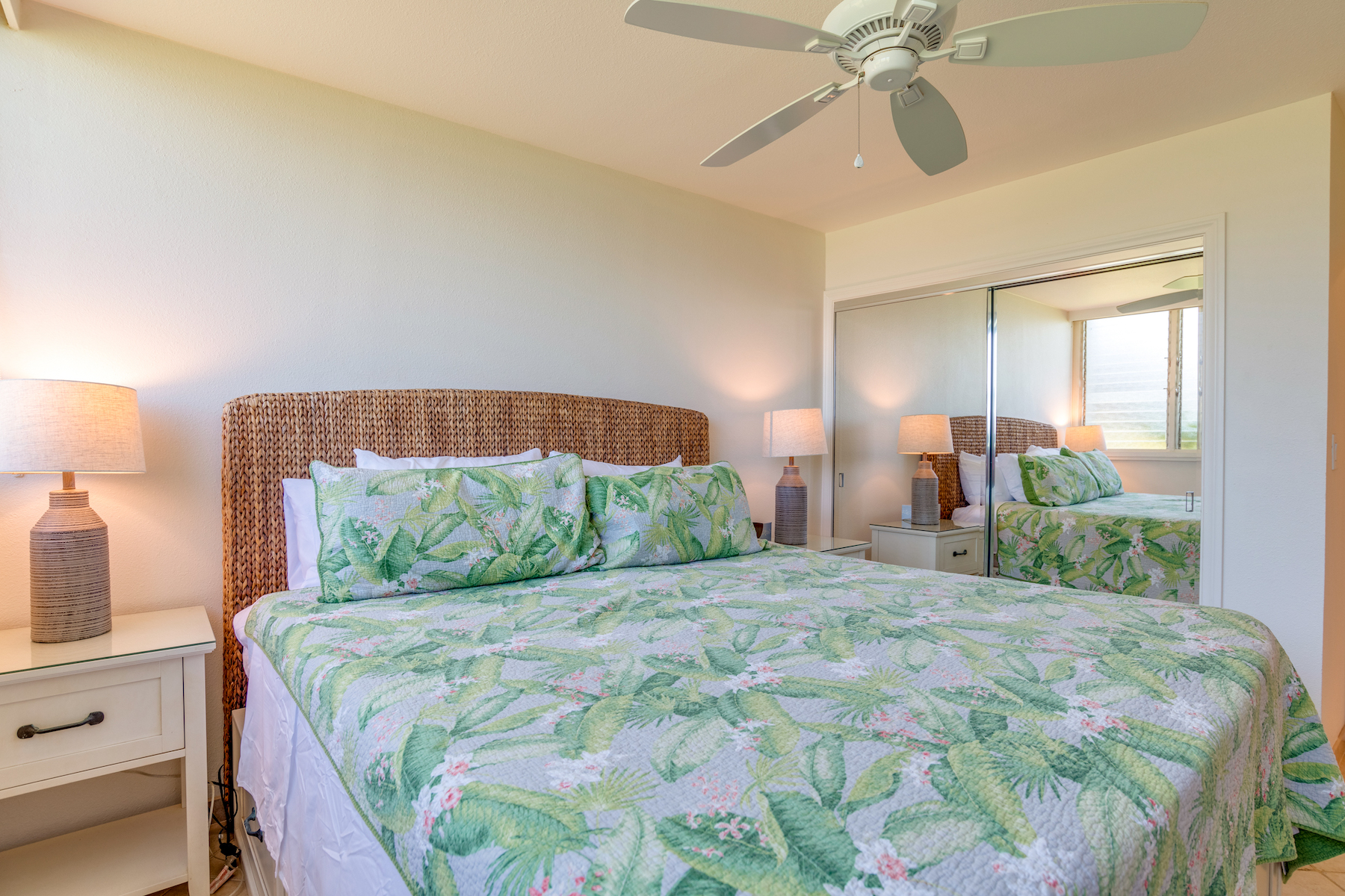 Hale Kai 3695 Lower Honoapiilani Rd, #102