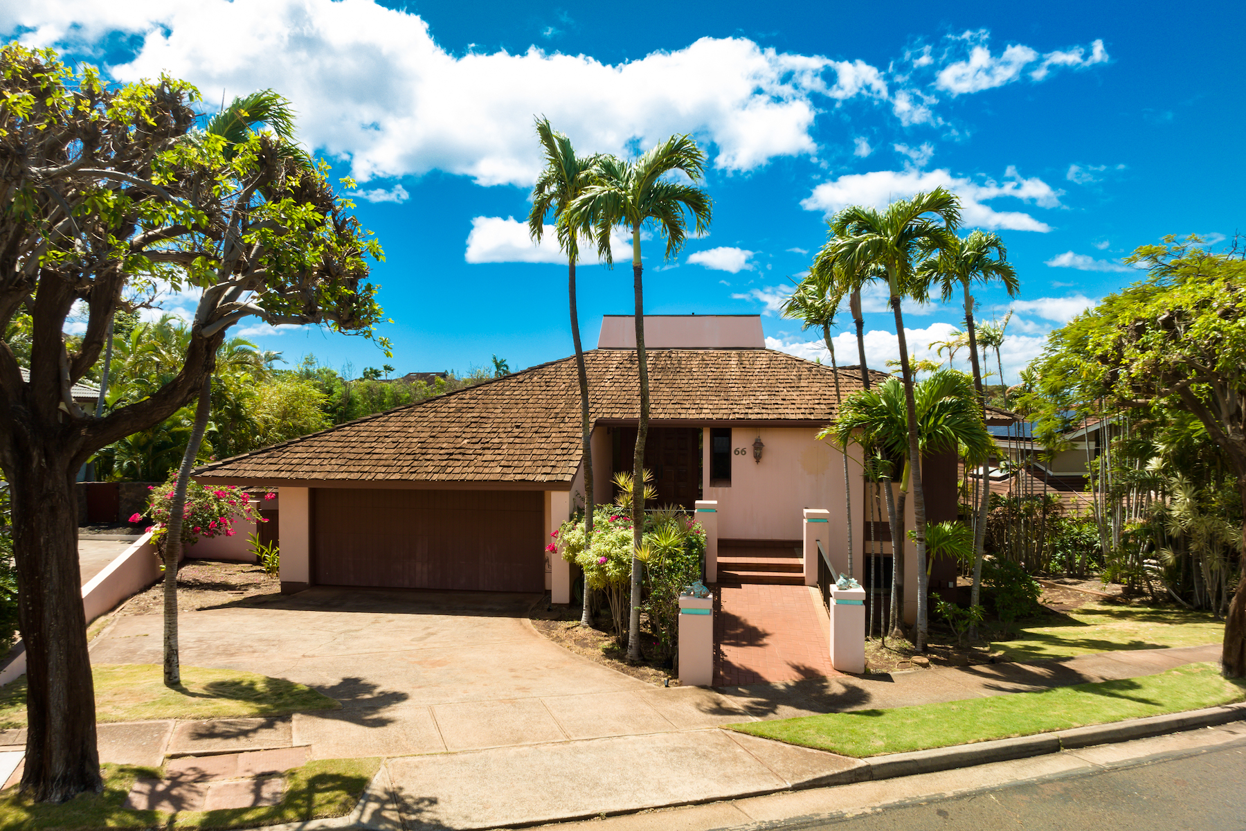 66 Puu Hale Street