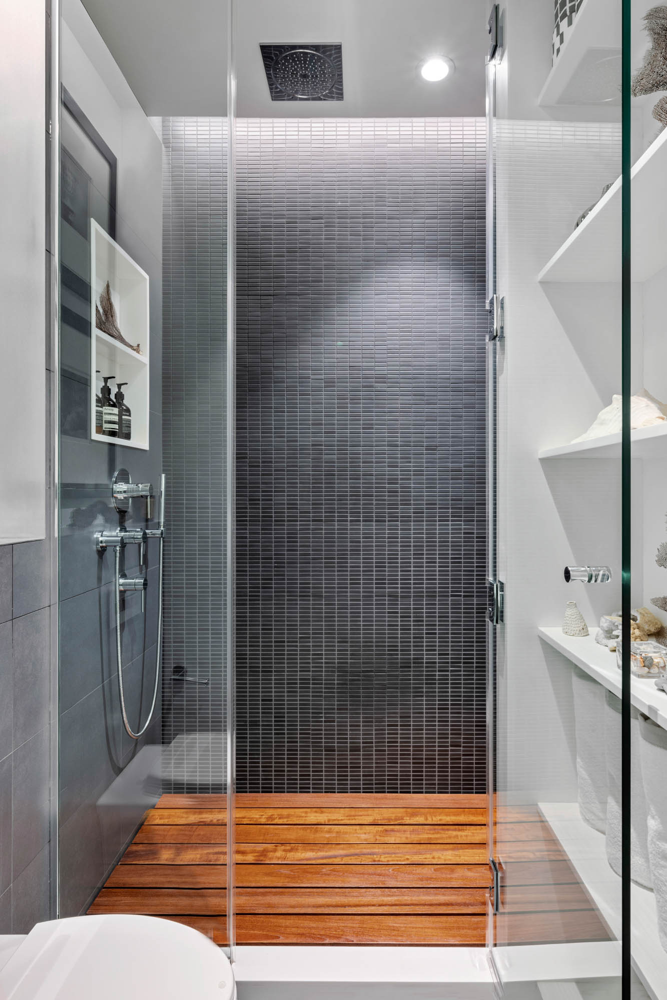 105 Fifth Avenue 7A