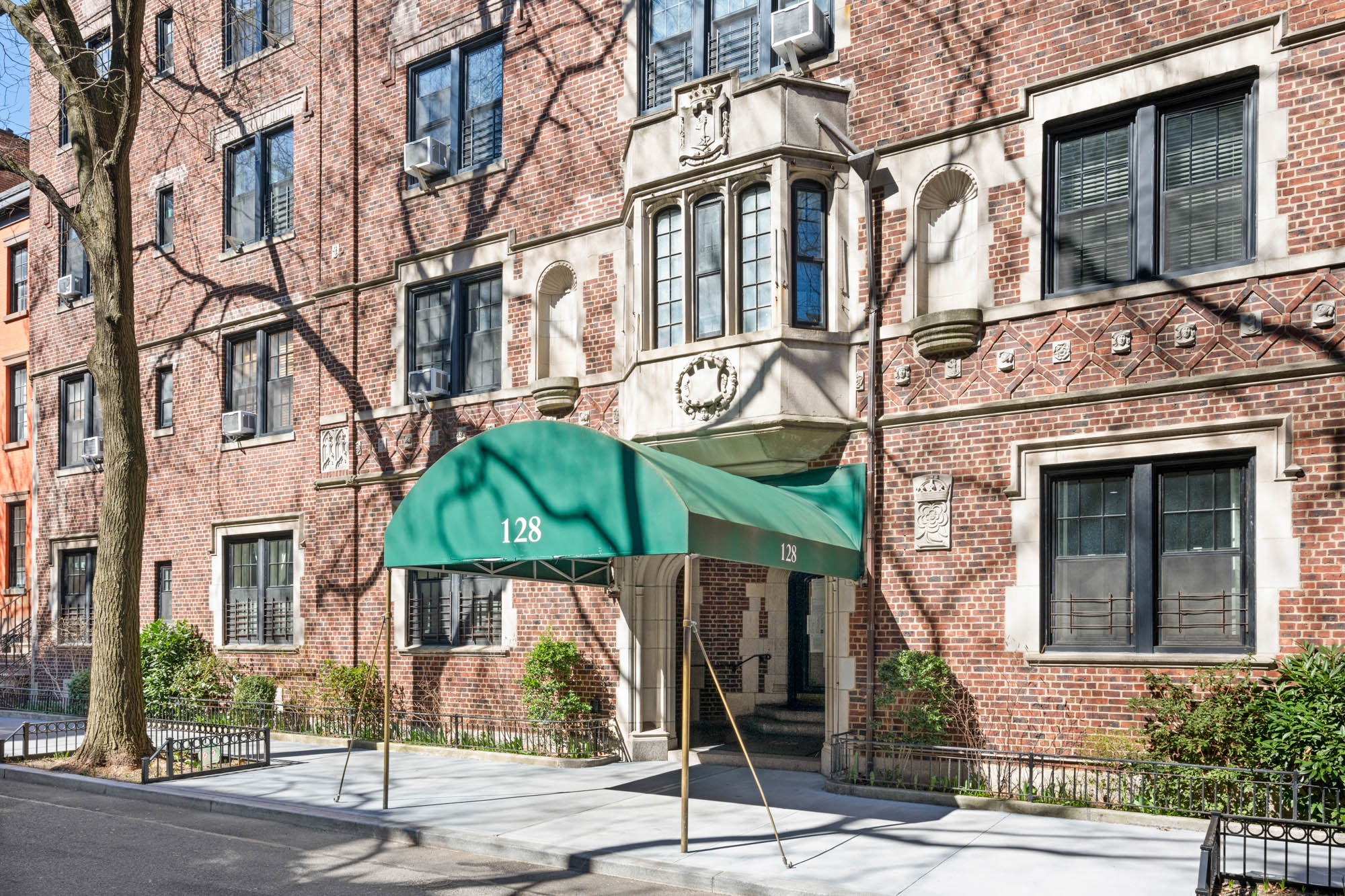 128 Willow Street 6B