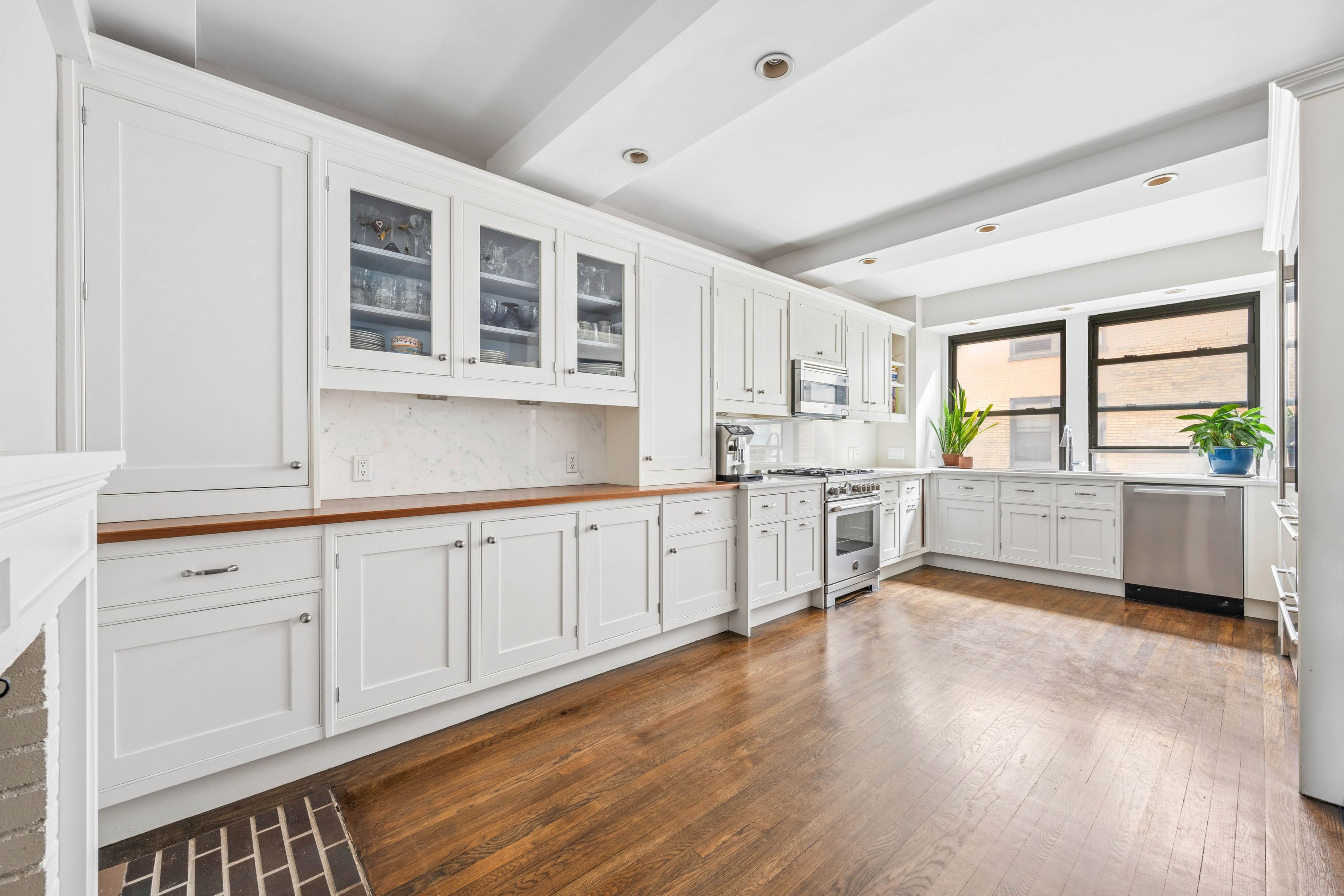 205 East 78th Street 18AB