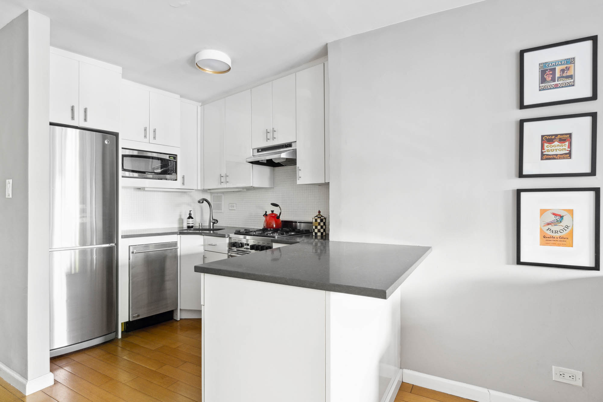 2 Charlton Street 4B