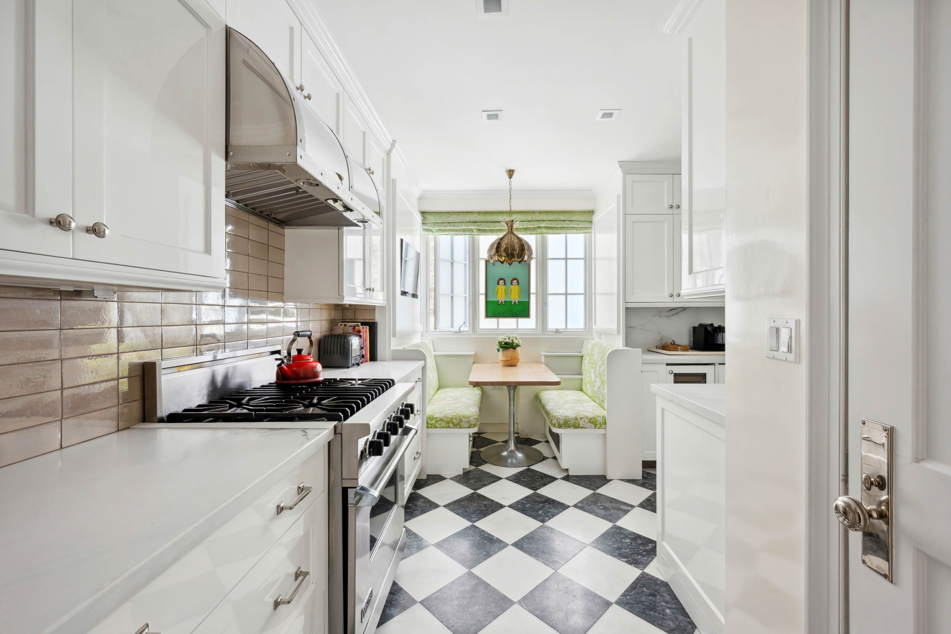 36 East 72nd Street 3S