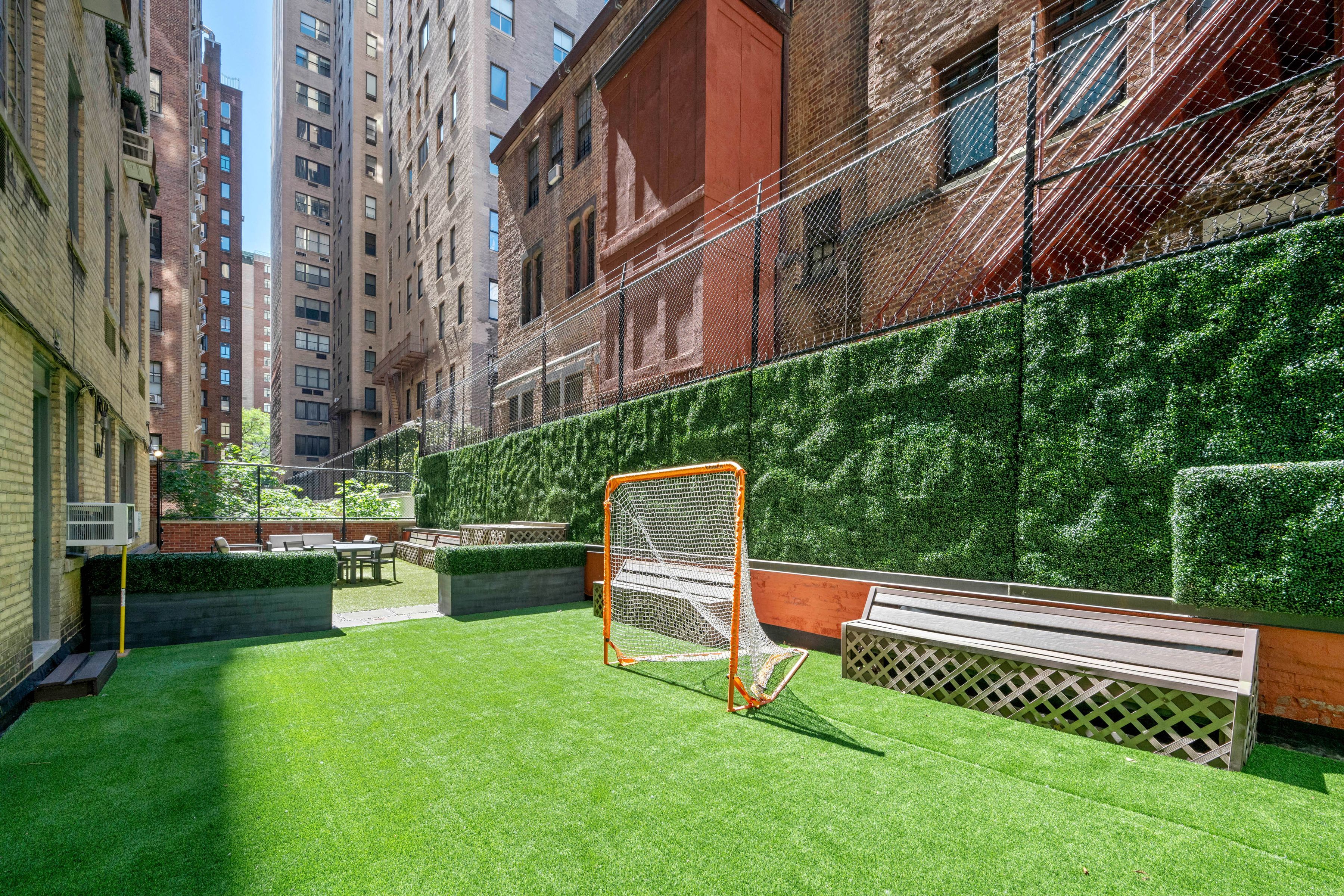 36 East 72nd Street 3S