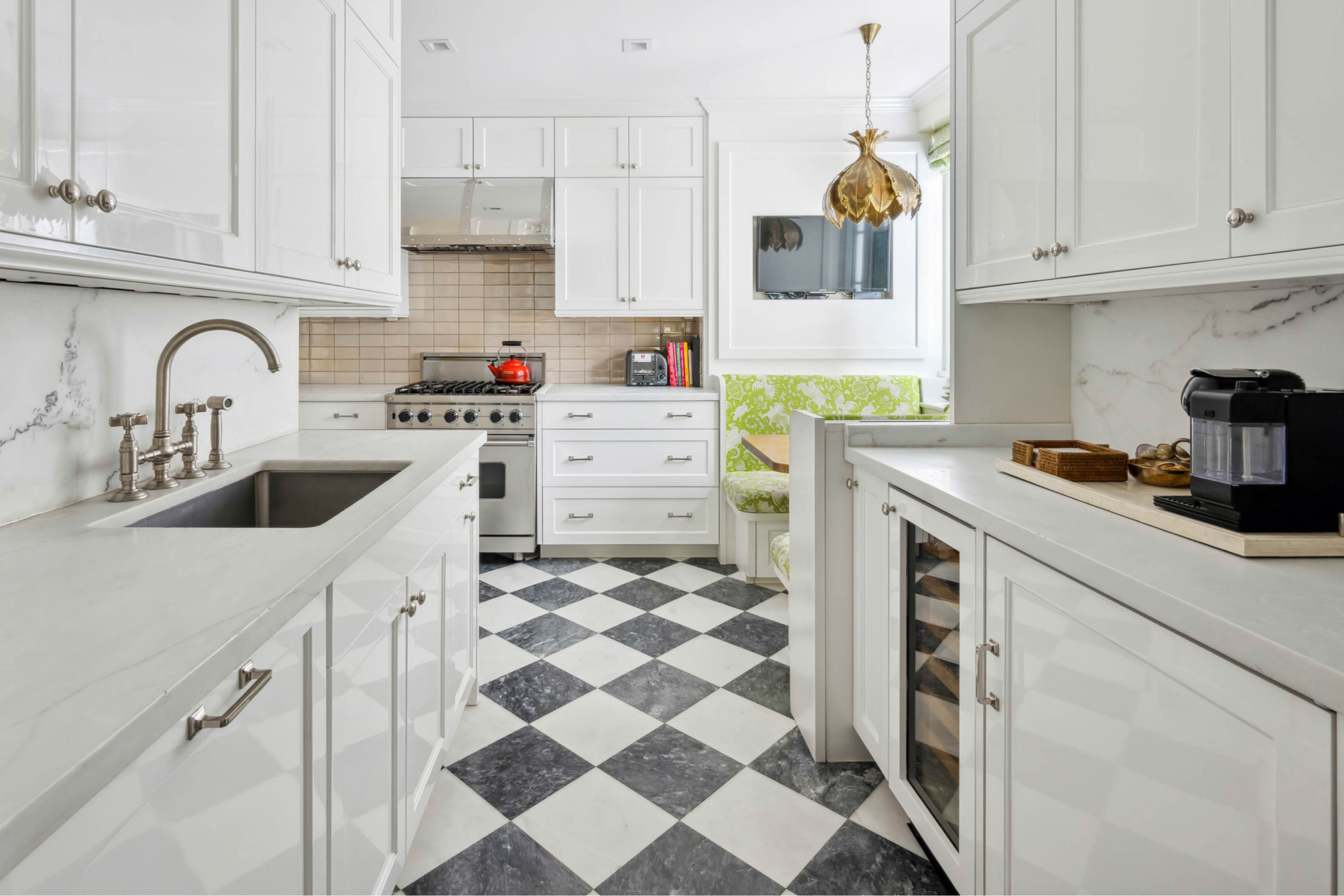 36 East 72nd Street 3S