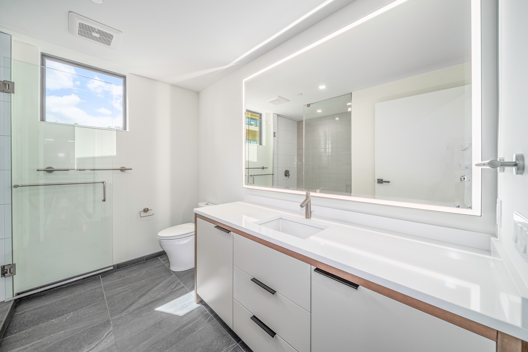 La'i Loa 5D 36 Kai Malu Drive Unit 202