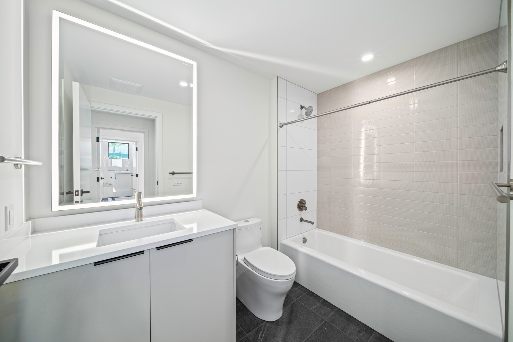 La'i Loa 5D 36 Kai Malu Drive Unit 202
