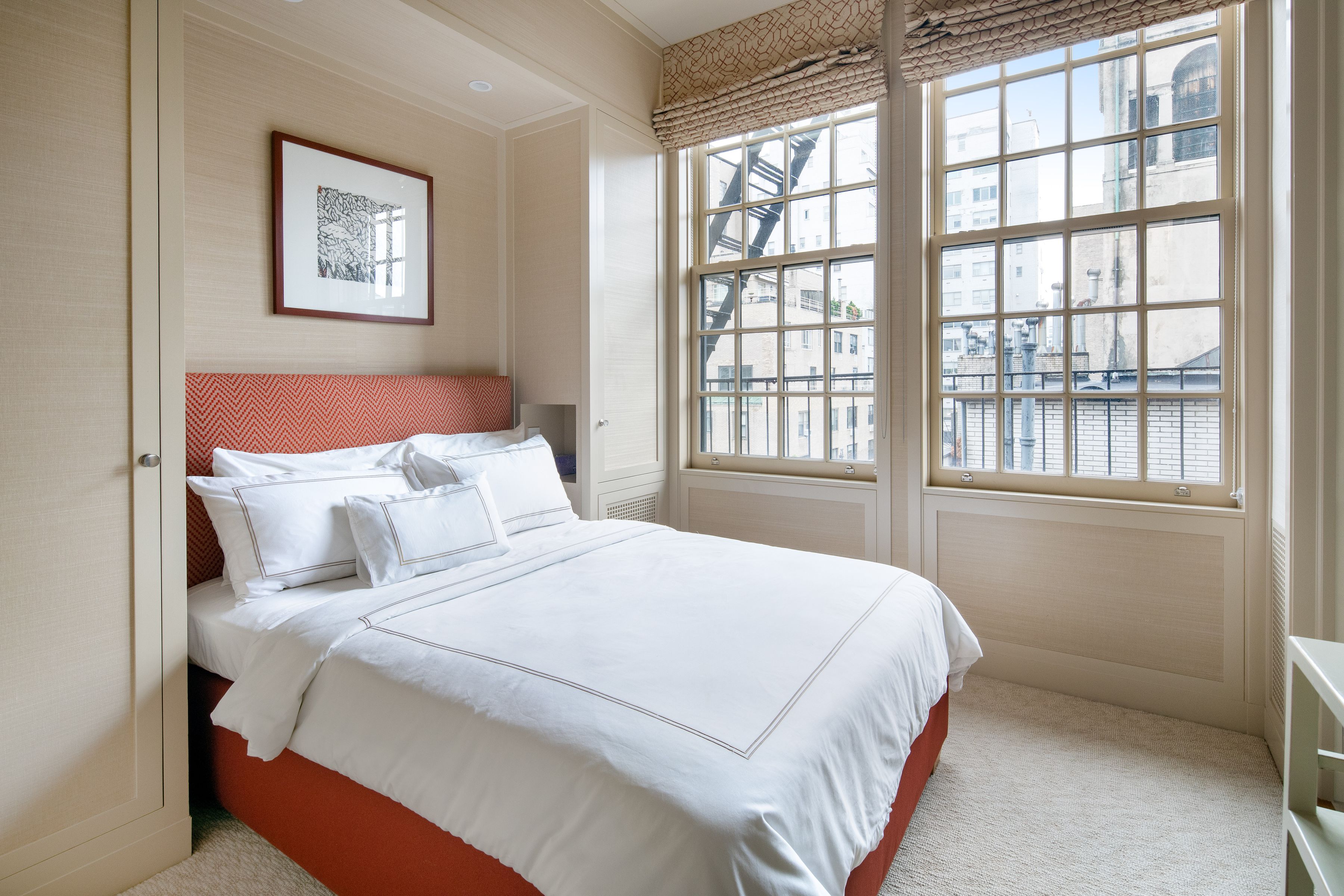 45 East 66th Street 9E