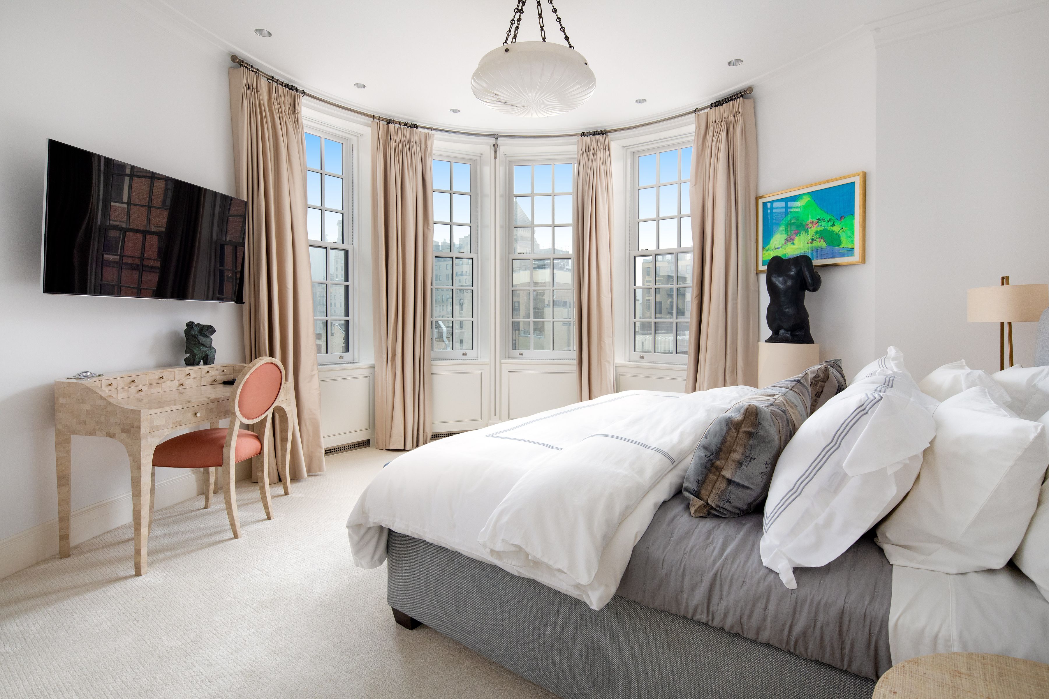 45 East 66th Street 9E