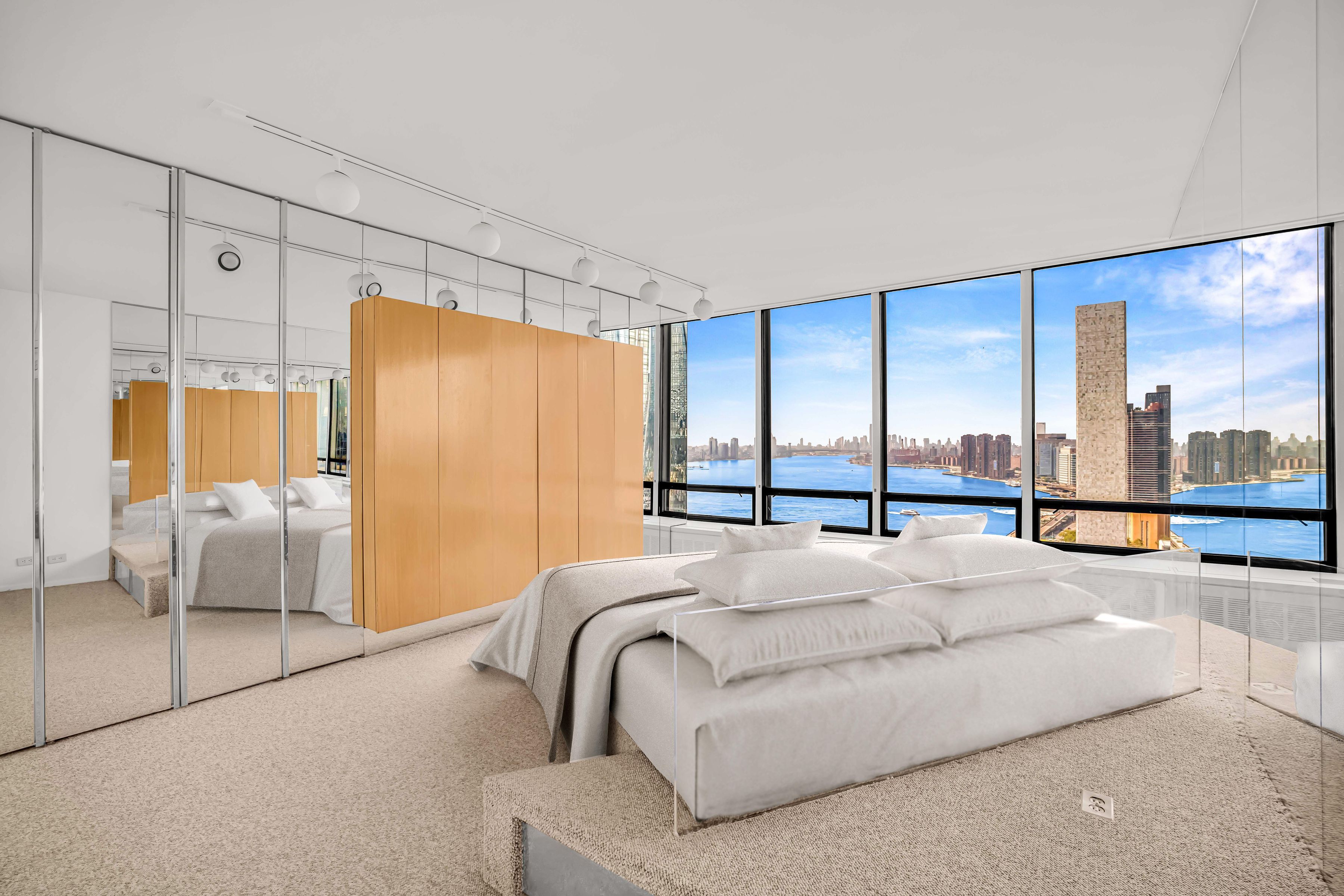 870 United Nations Plaza 28A
