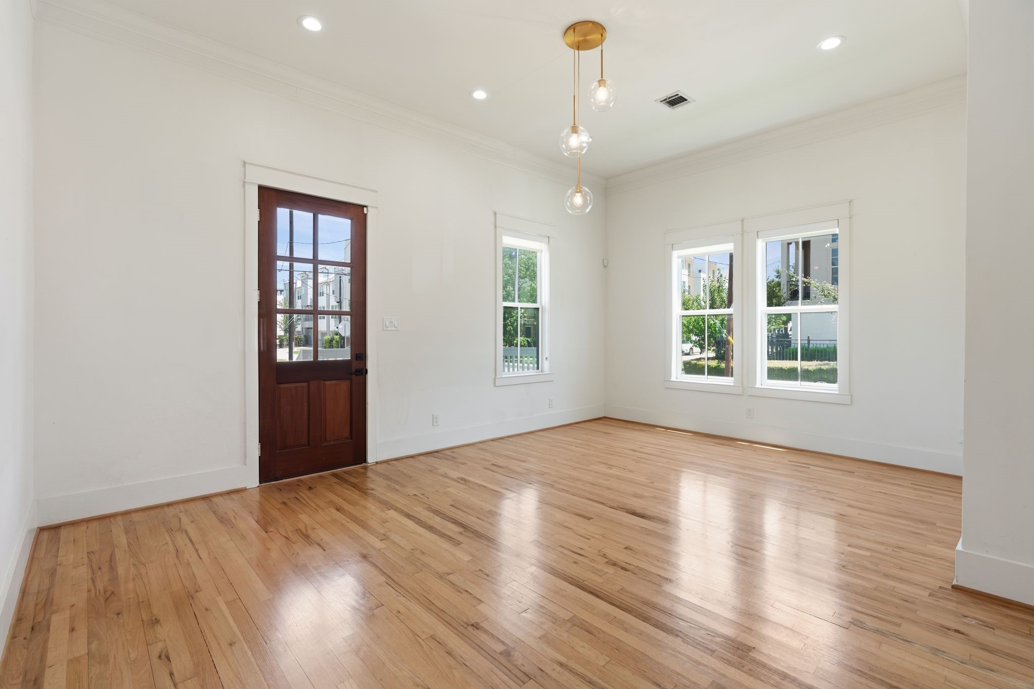 1303 Summer Street