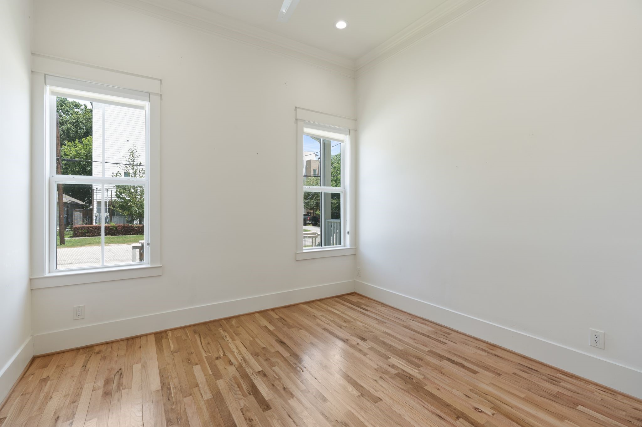 1303 Summer Street