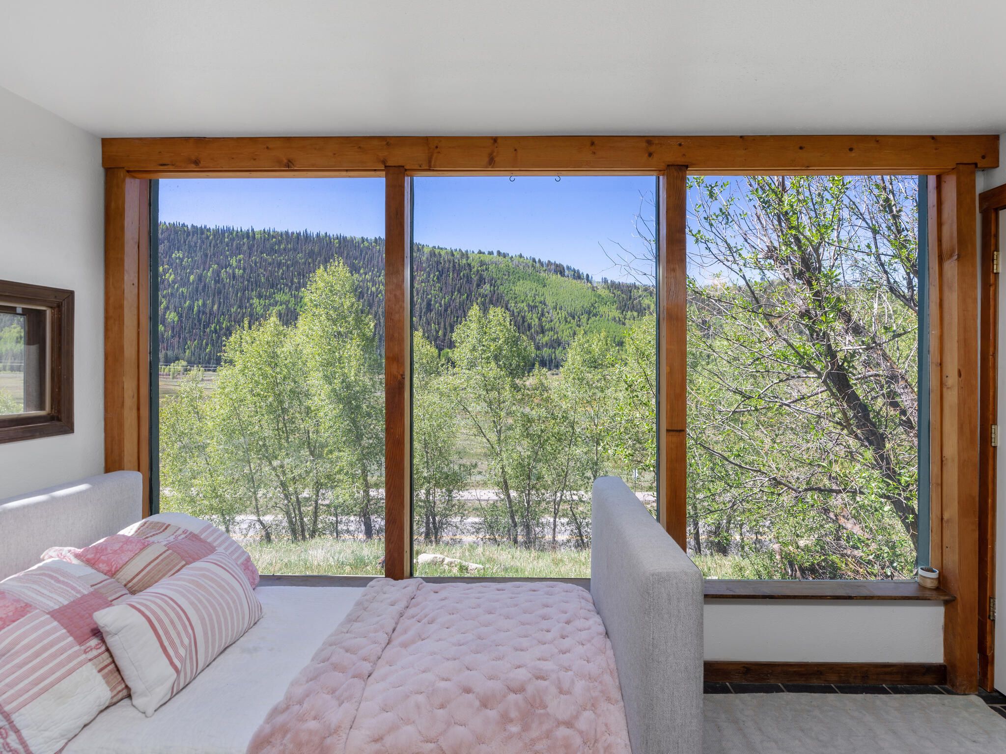 35 Pilot Knob Lane #409