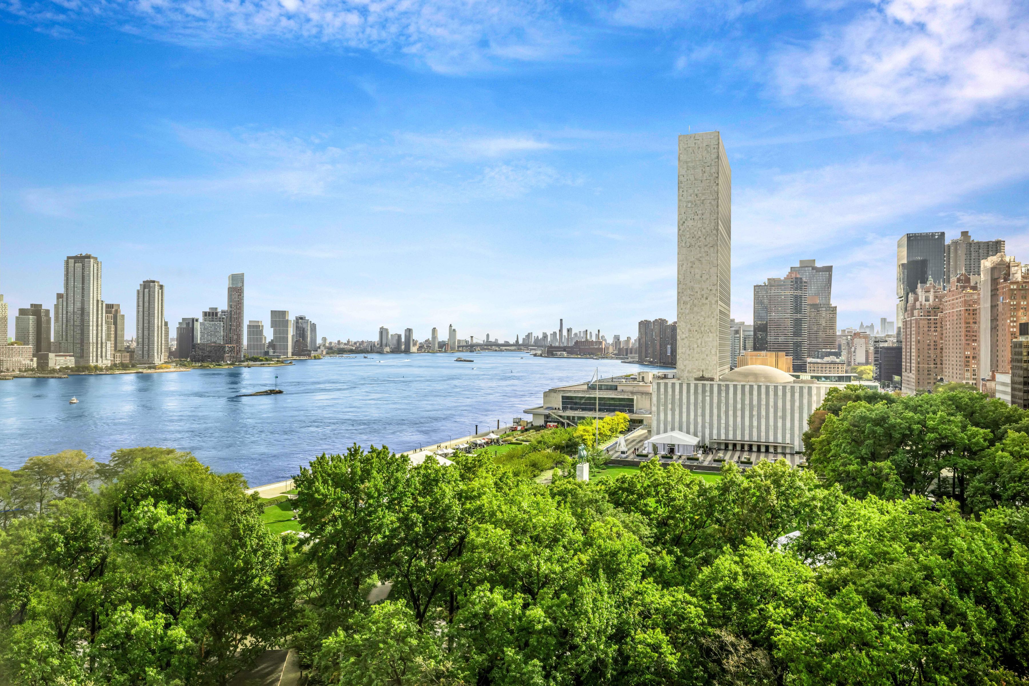 860 United Nations Plaza 13A
