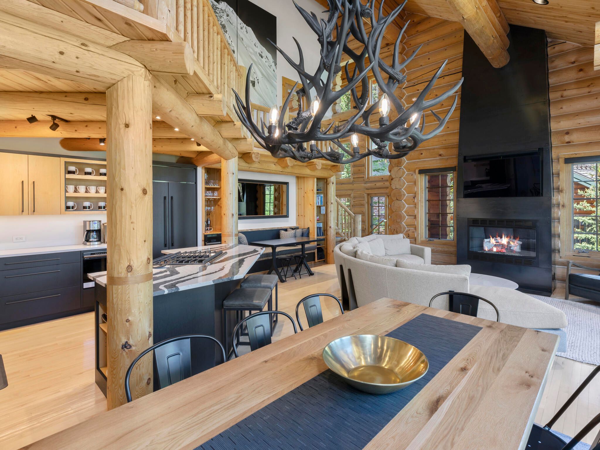 108 Lodges Lane 4 