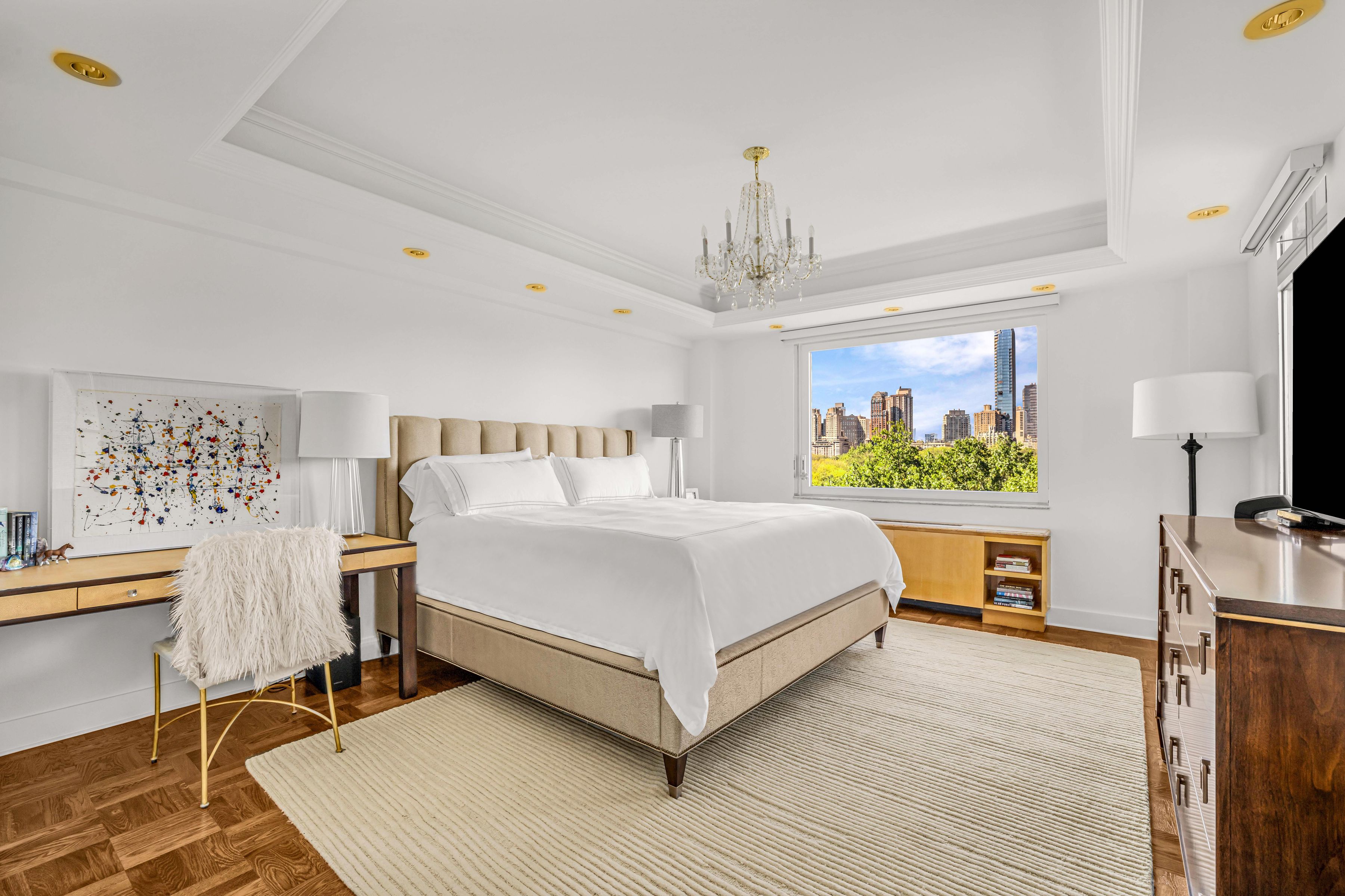 860 Fifth Avenue 9/10JK