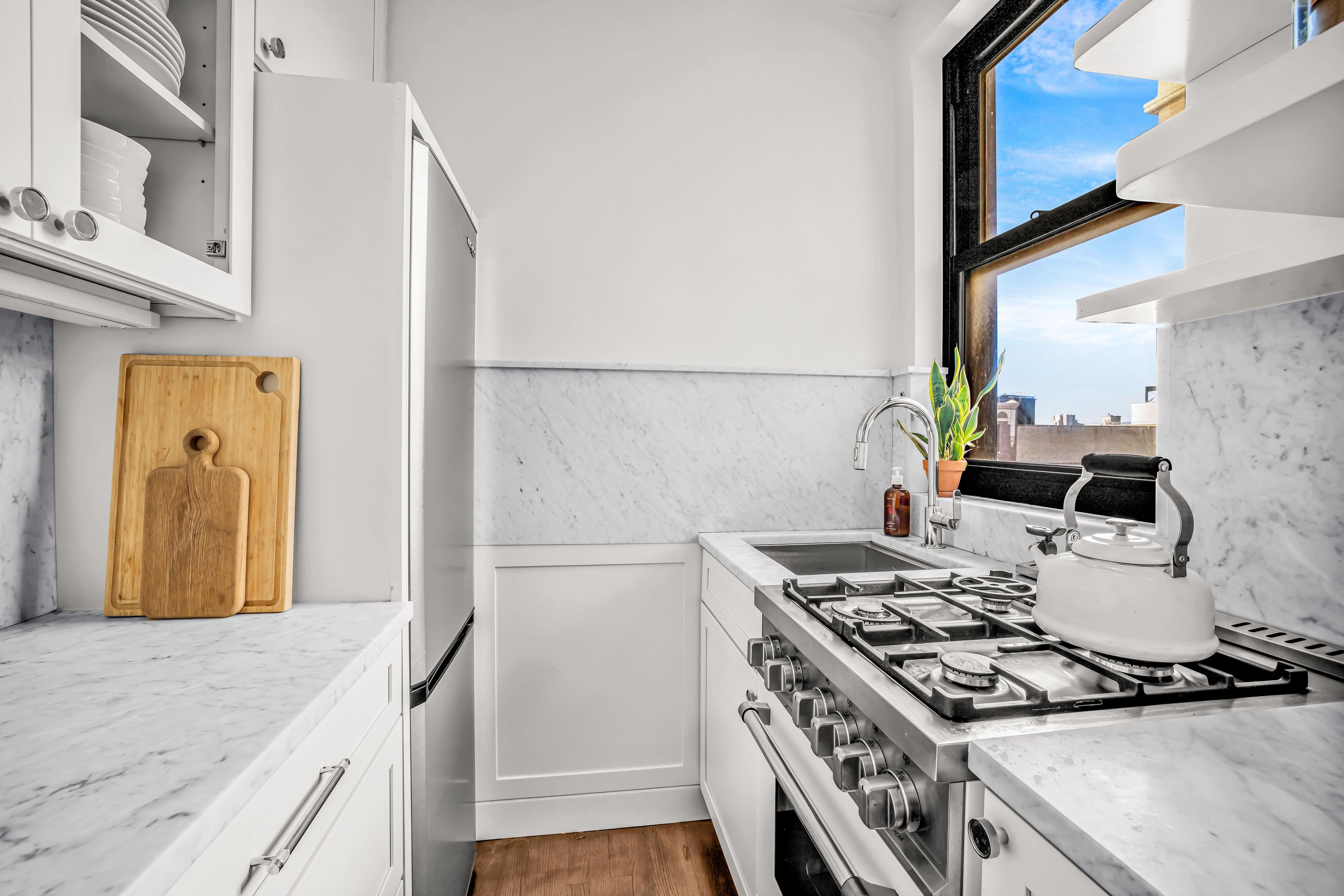 107 West 86th Street 17E