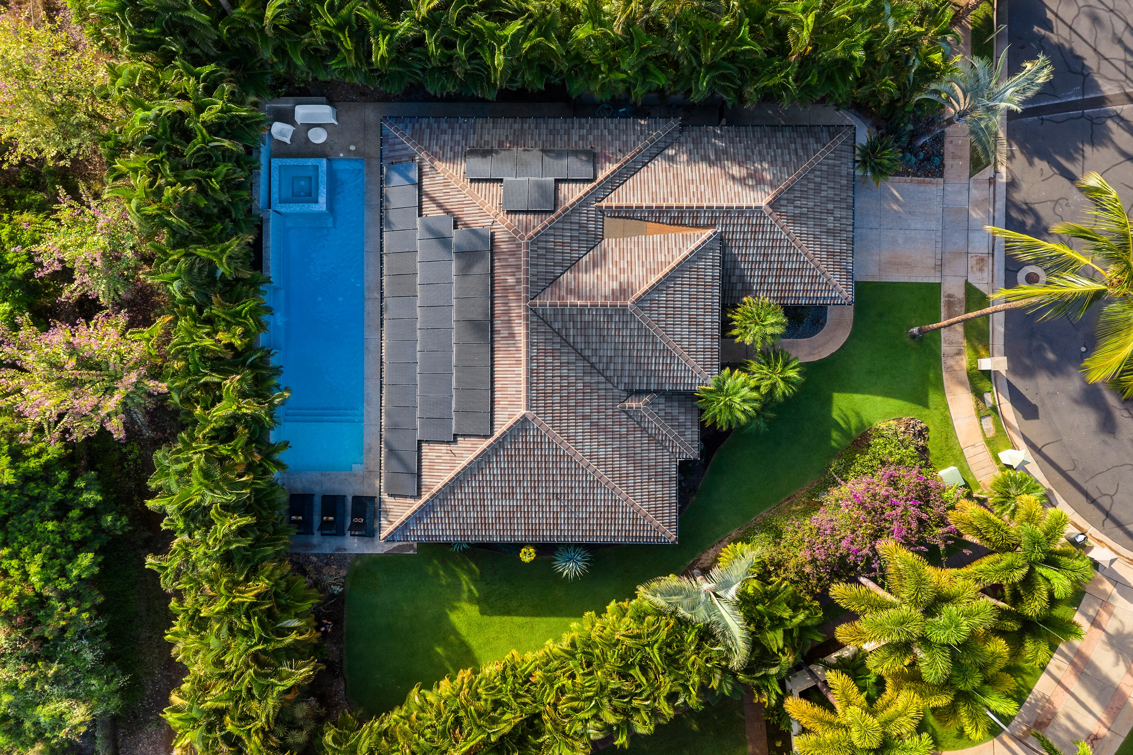 384 Pualoa Nani Place