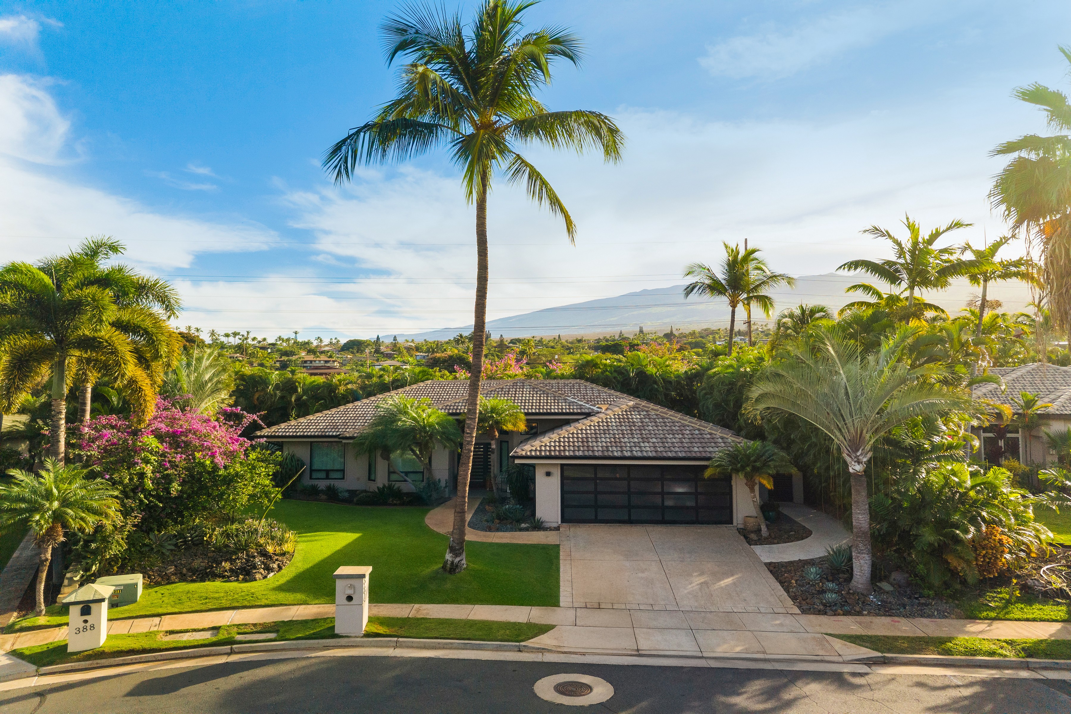 384 Pualoa Nani Place