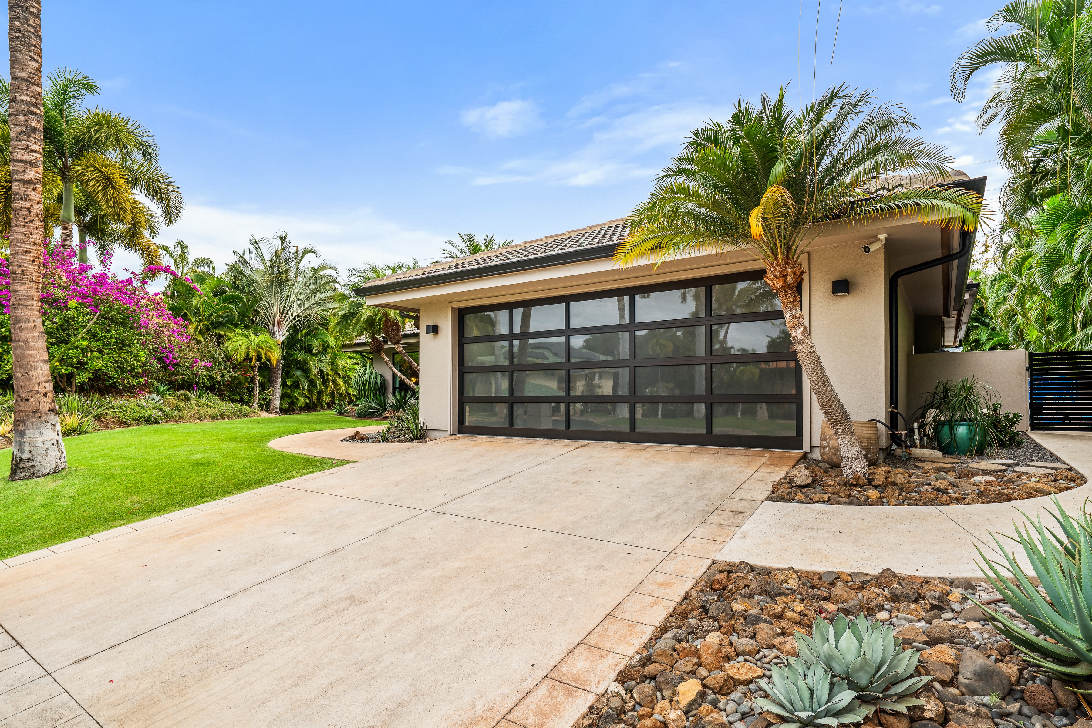 384 Pualoa Nani Place