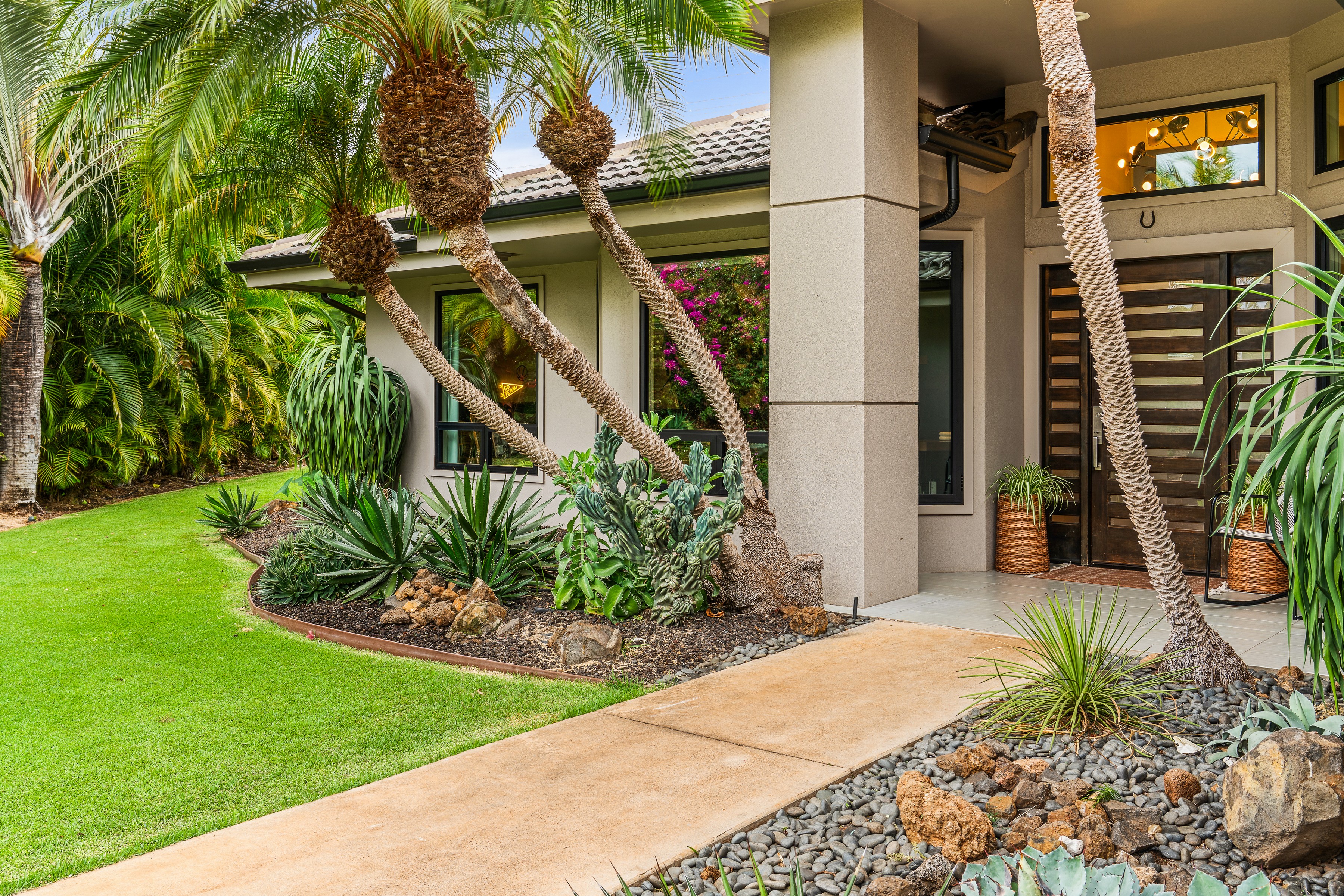 384 Pualoa Nani Place