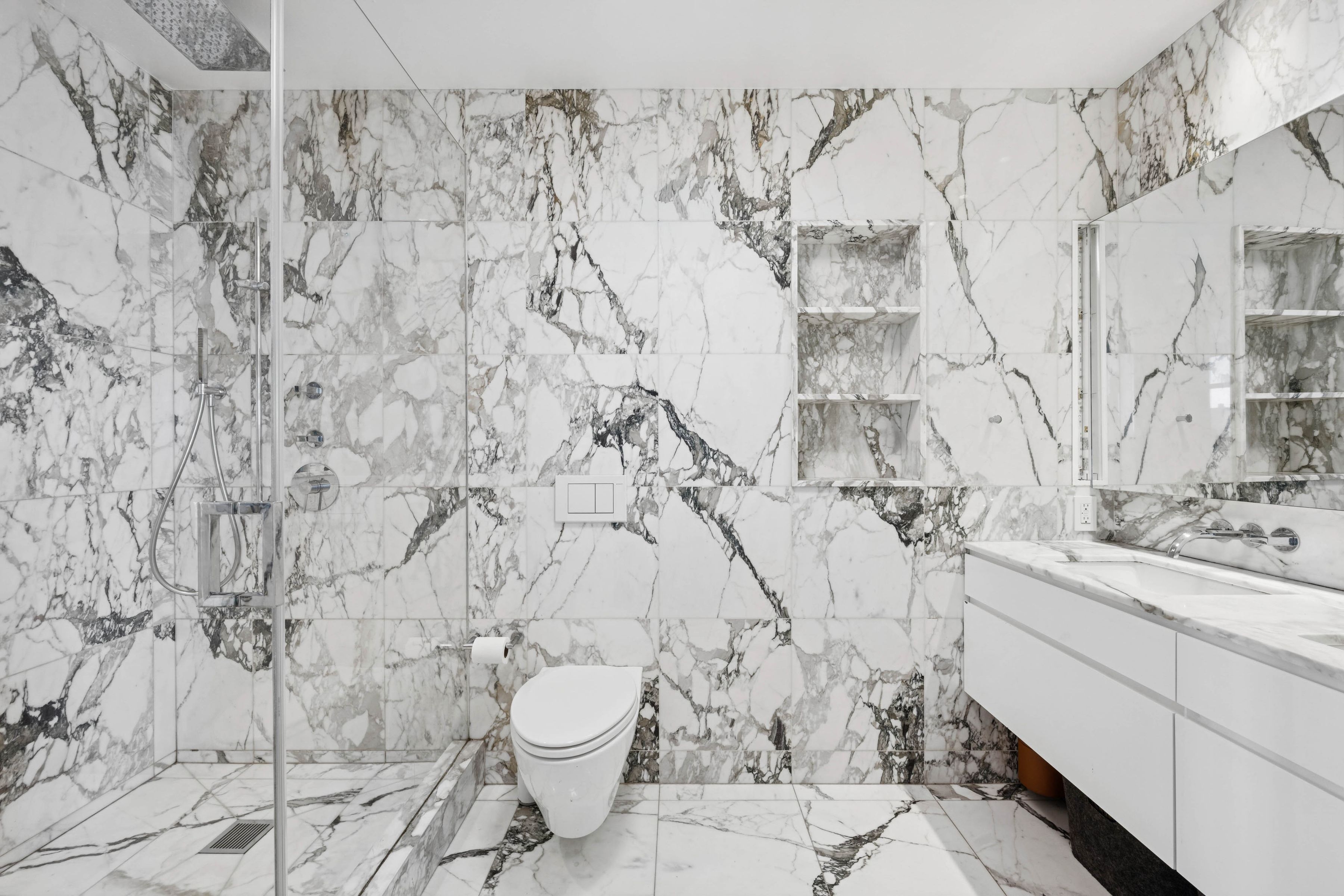 250 East 54th Street 36D