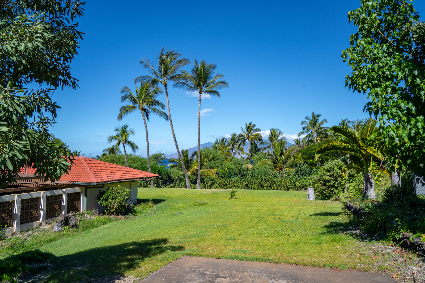 4584 Makena Road