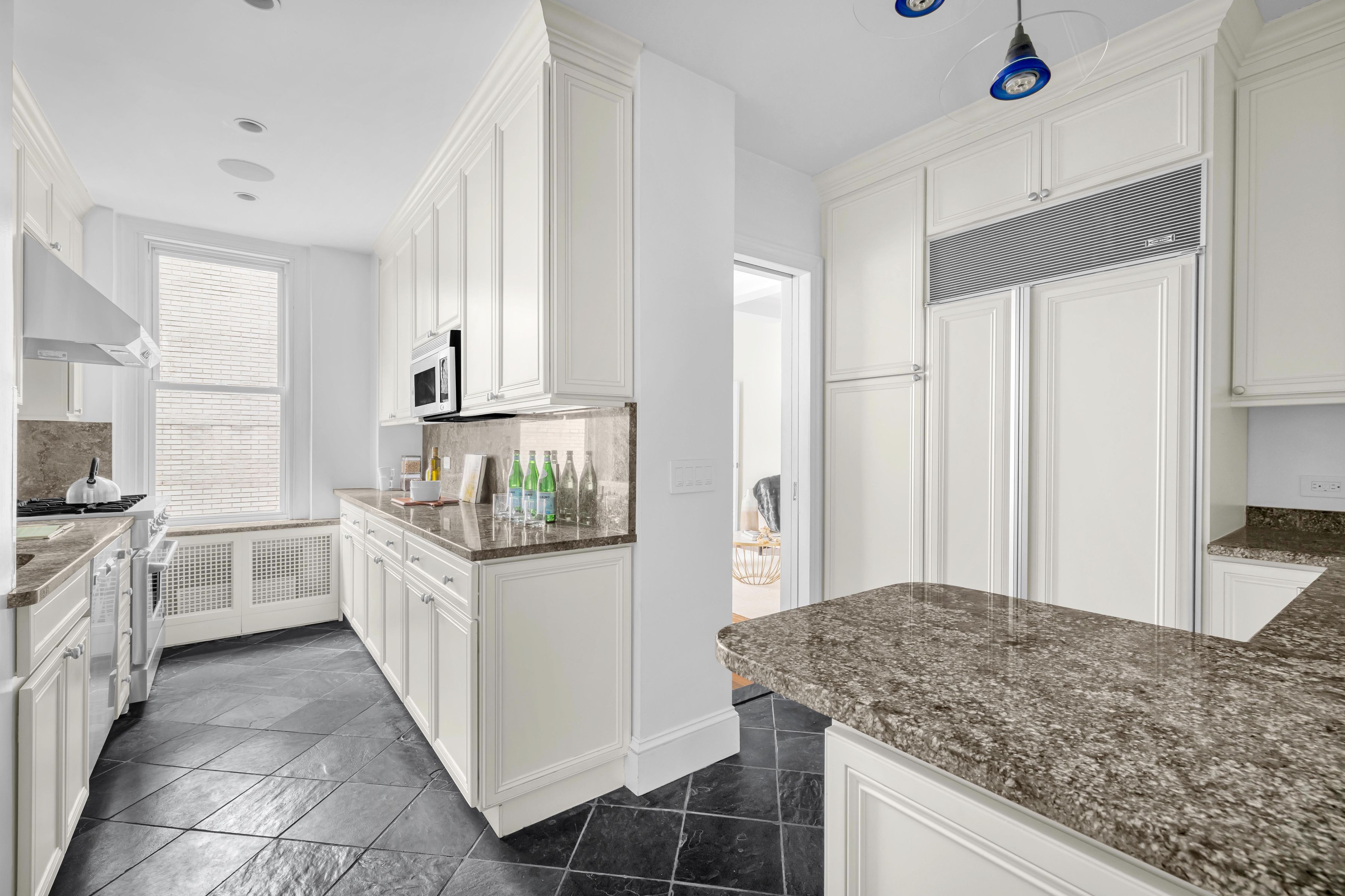 1049 Park Avenue 14BC