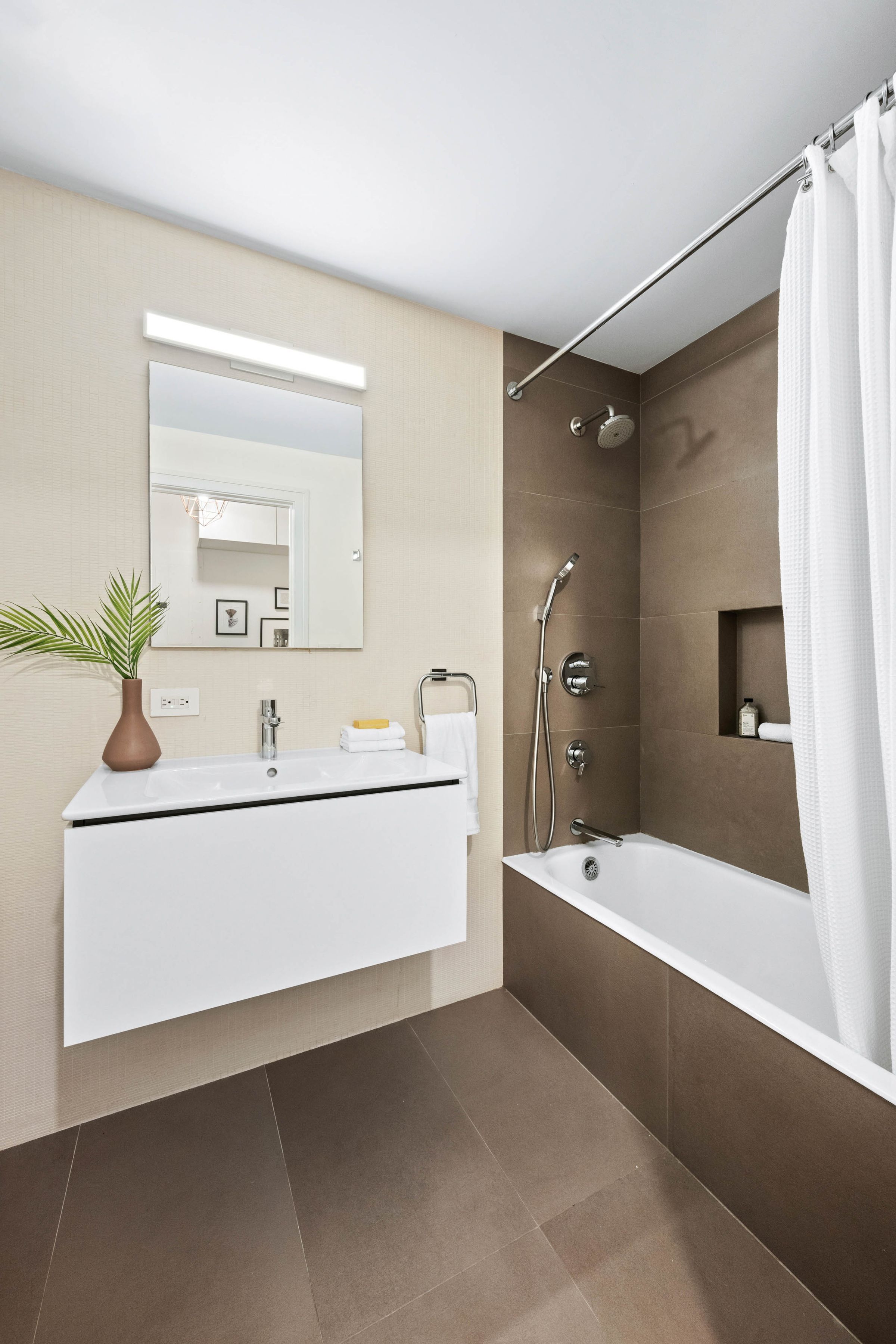 141 Wooster Street 8B