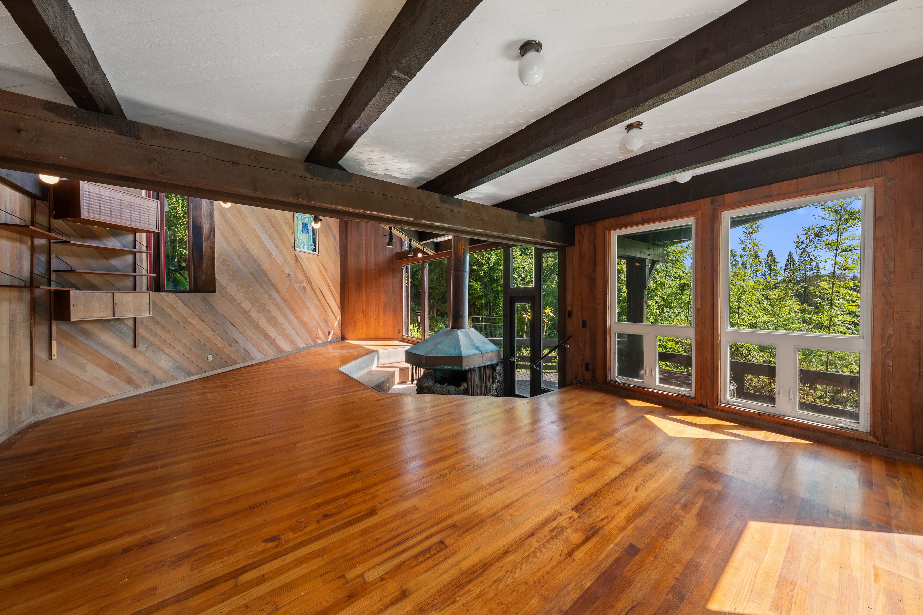 311 Awalau Road