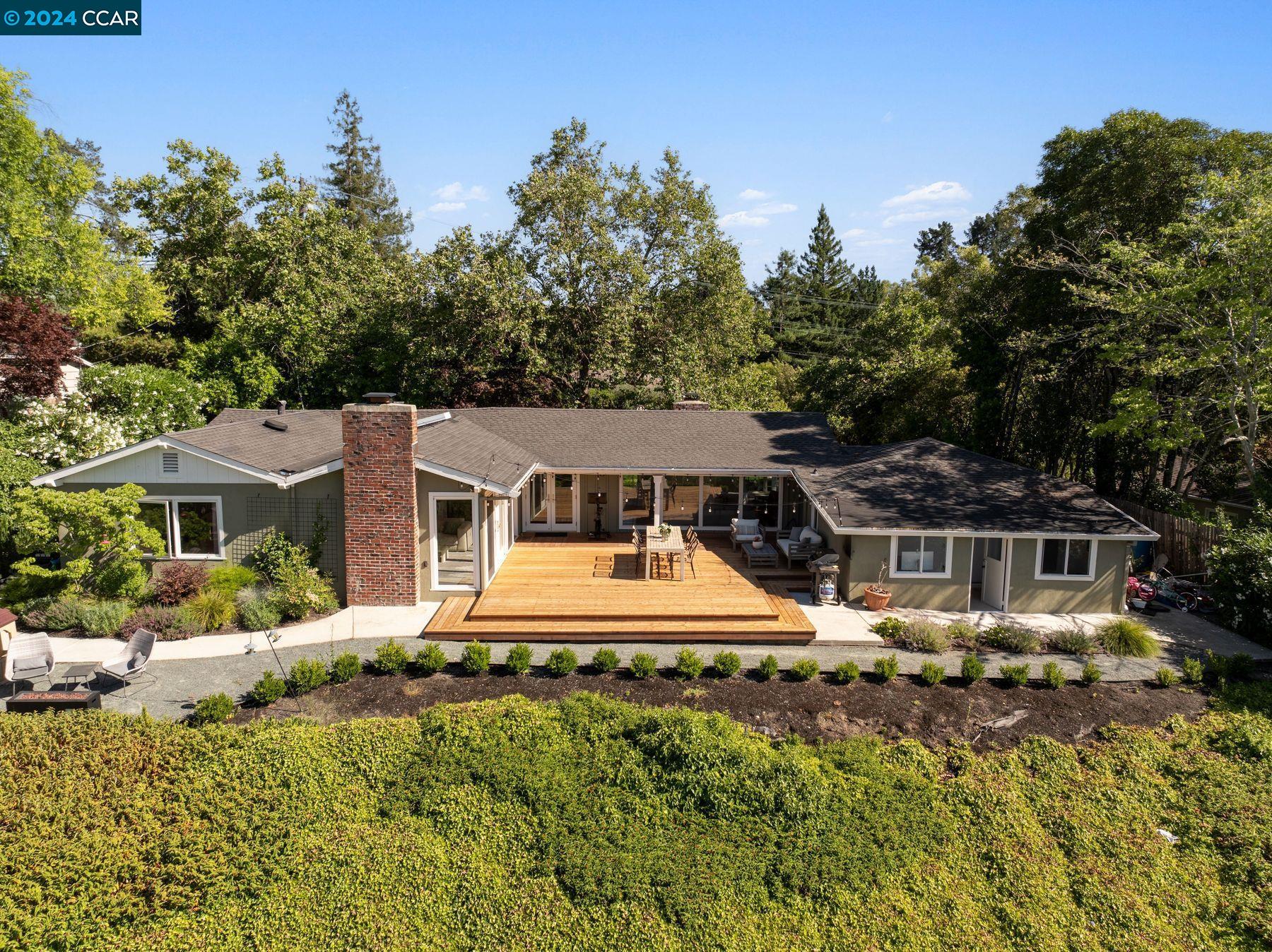 121 Overhill Rd