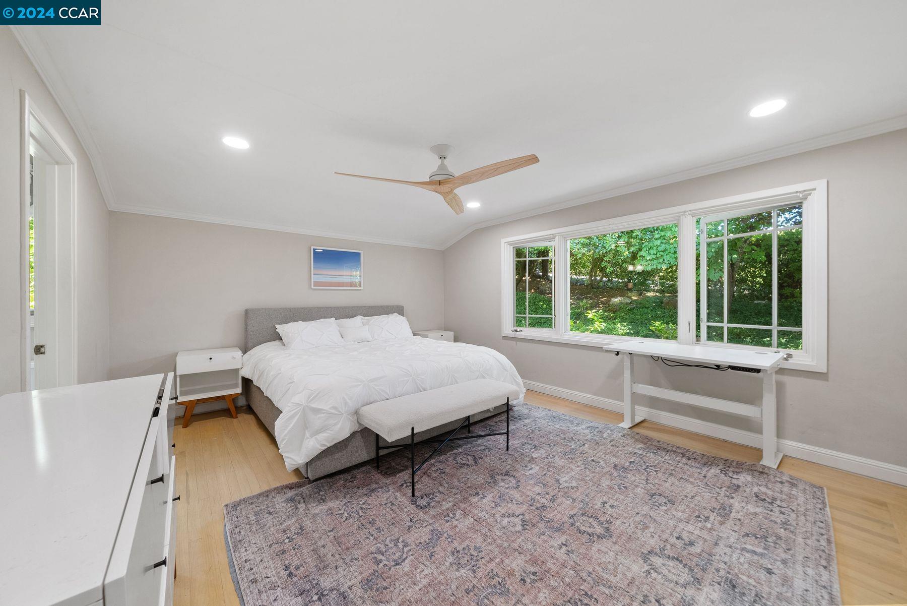 121 Overhill Rd