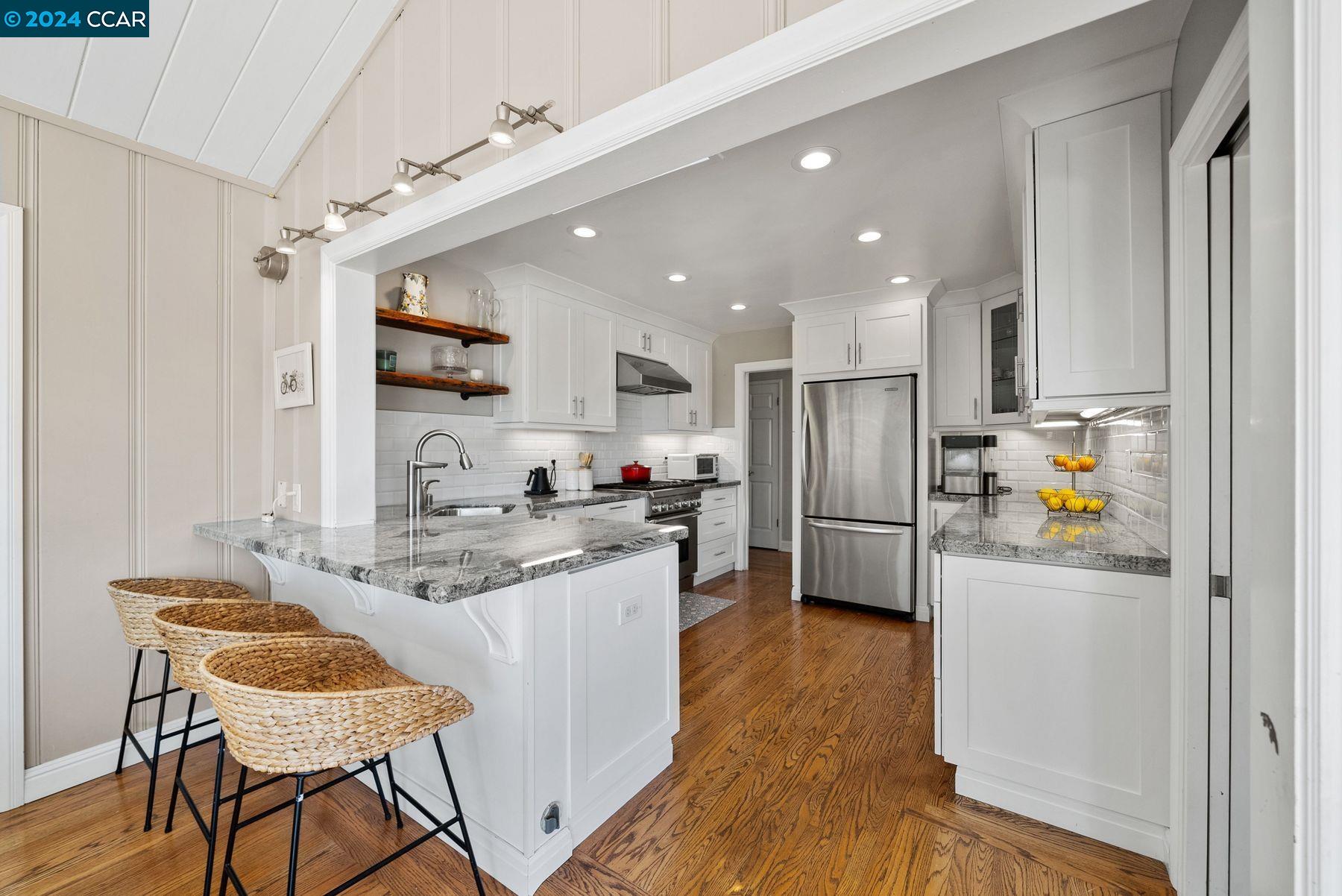 121 Overhill Rd